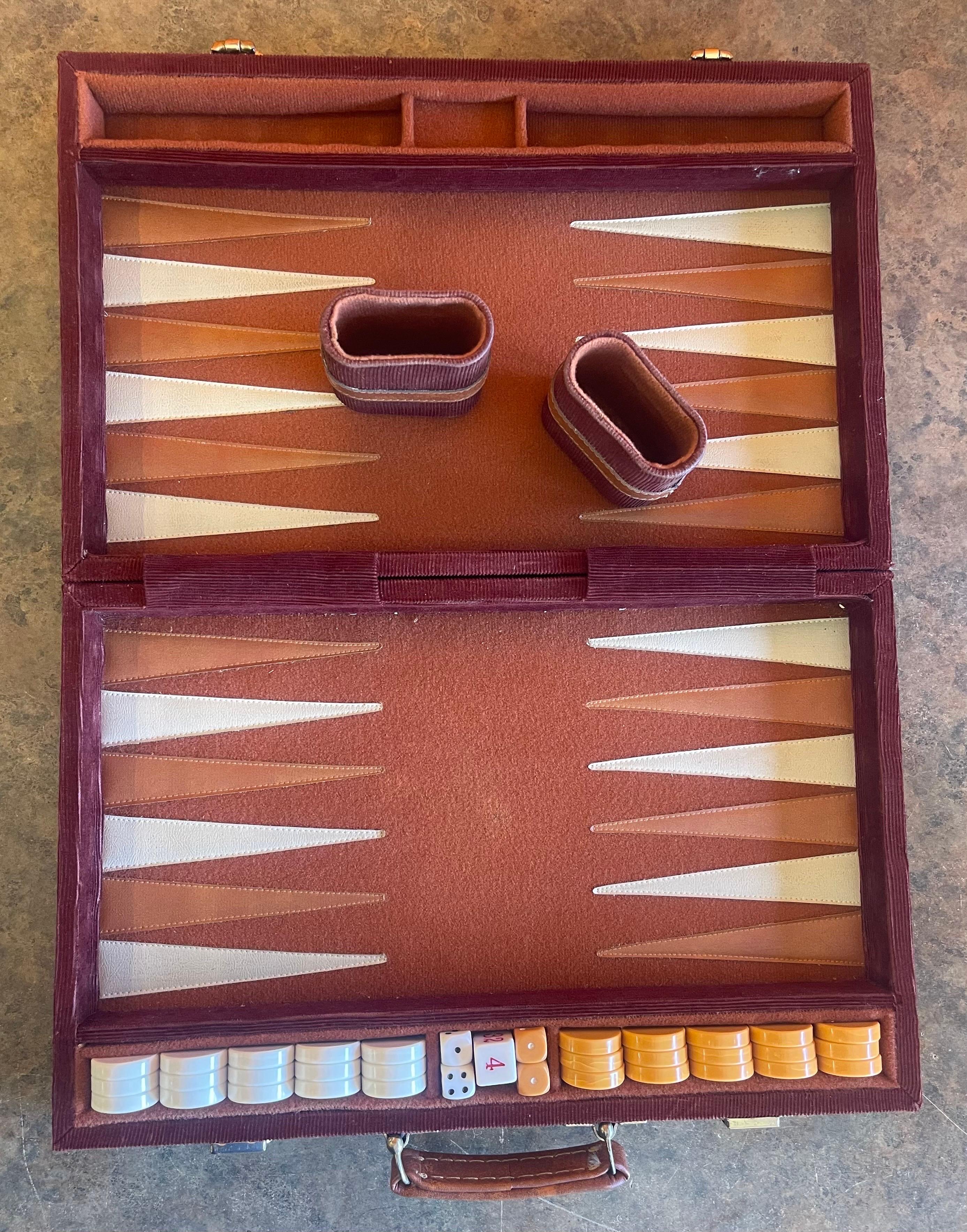 20th Century Vintage Red Corduroy & Bakelite Backgammon Set