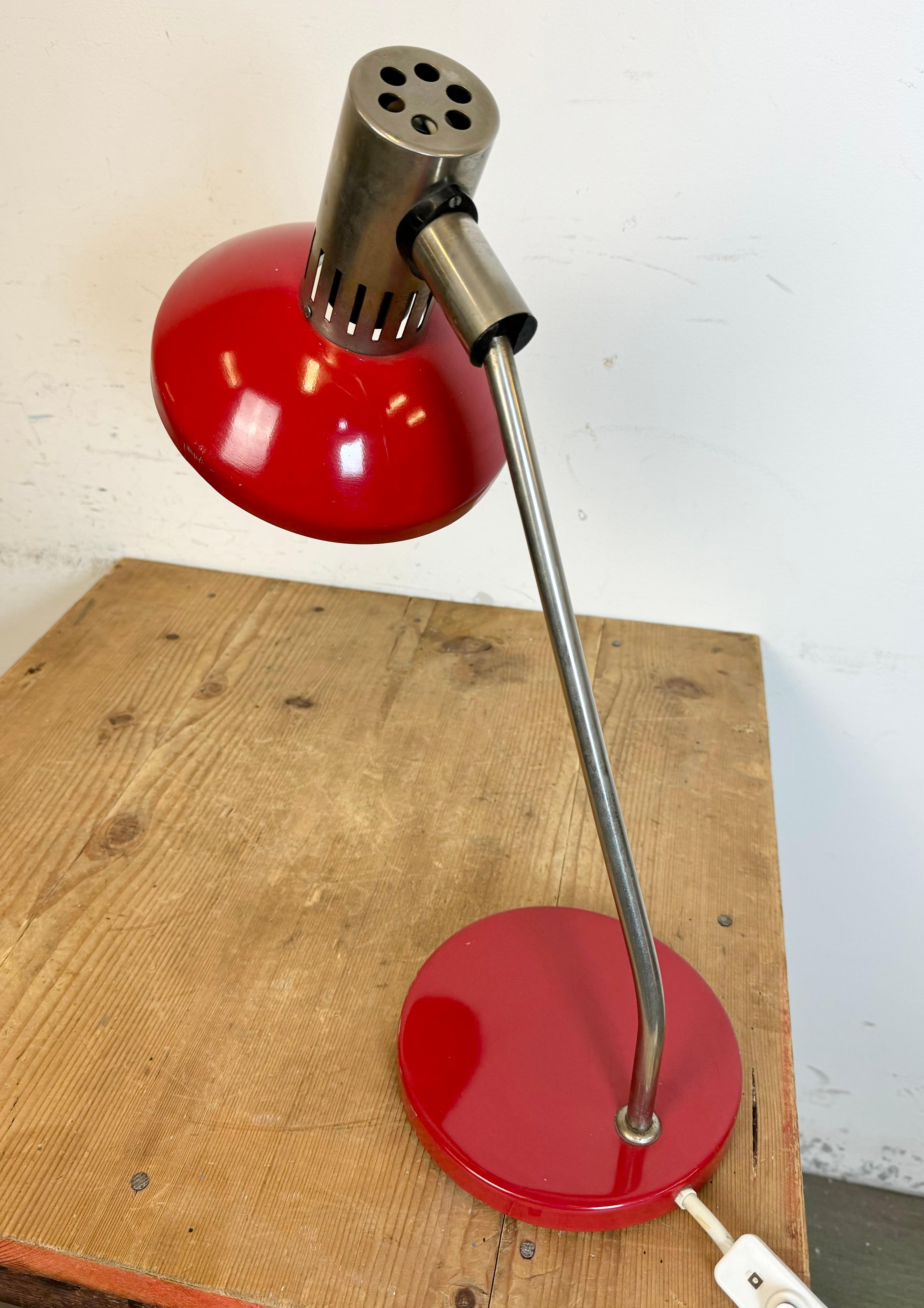 Vintage Red East German Table Lamp from AKA Leuchten, 1970s For Sale 2