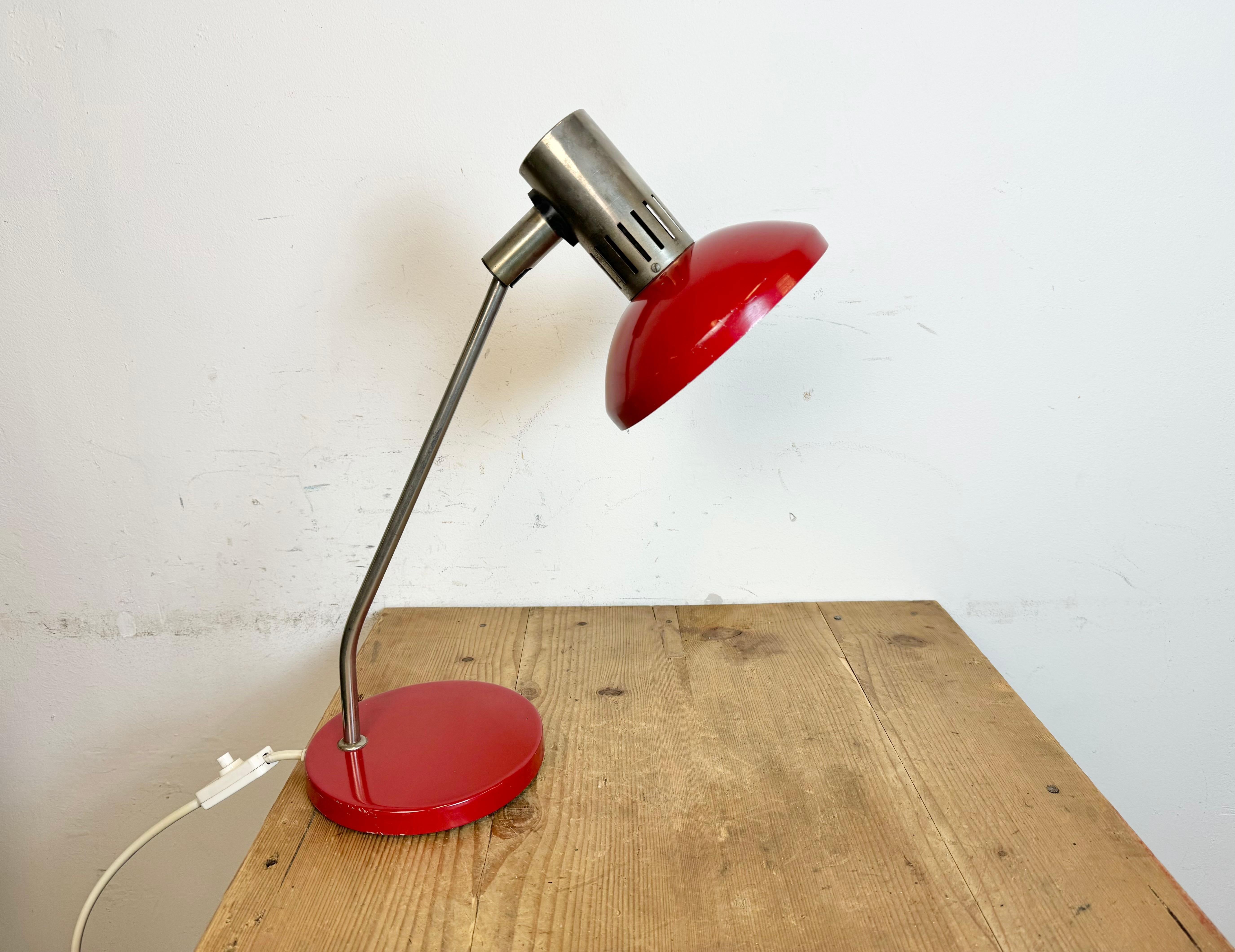 Vintage Red East German Table Lamp from AKA Leuchten, 1970s For Sale 3
