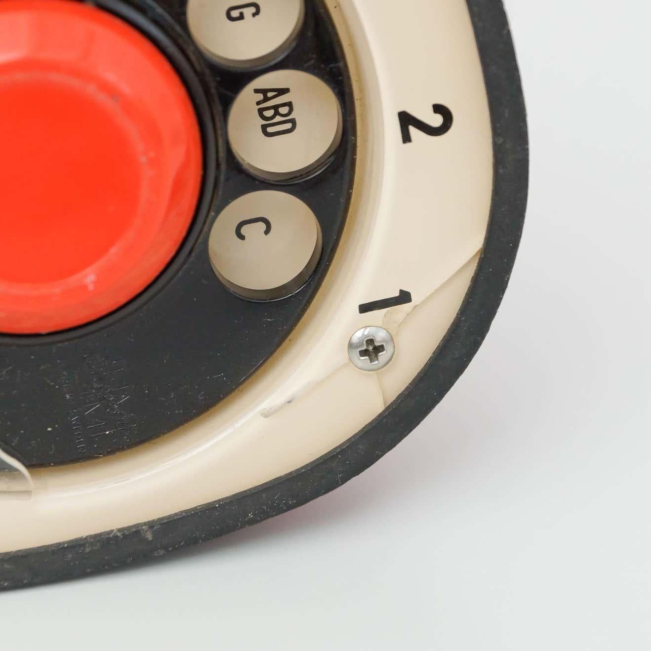 téléphone Ericsson rouge vintage, vers 1960 en vente 2