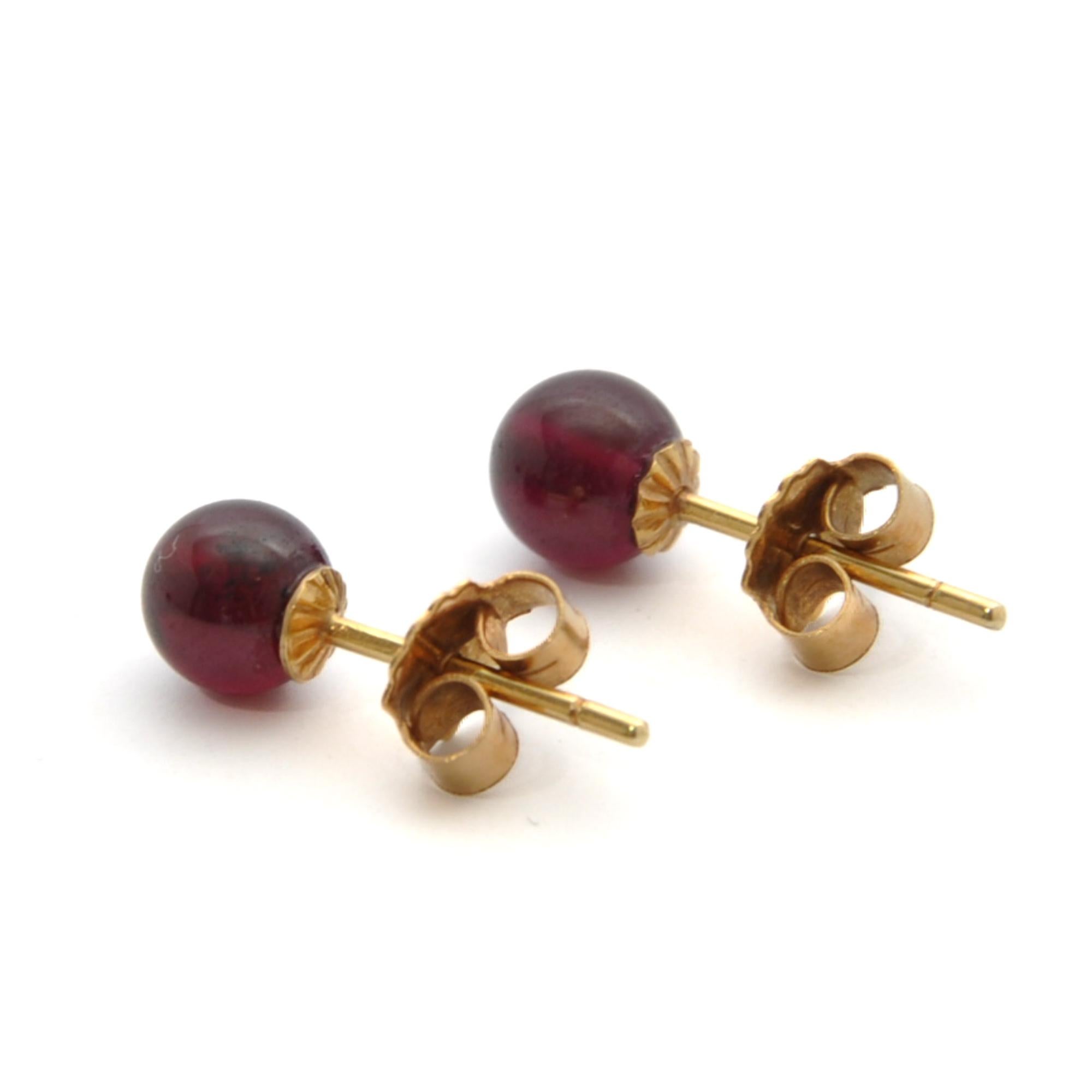 bead stud earrings