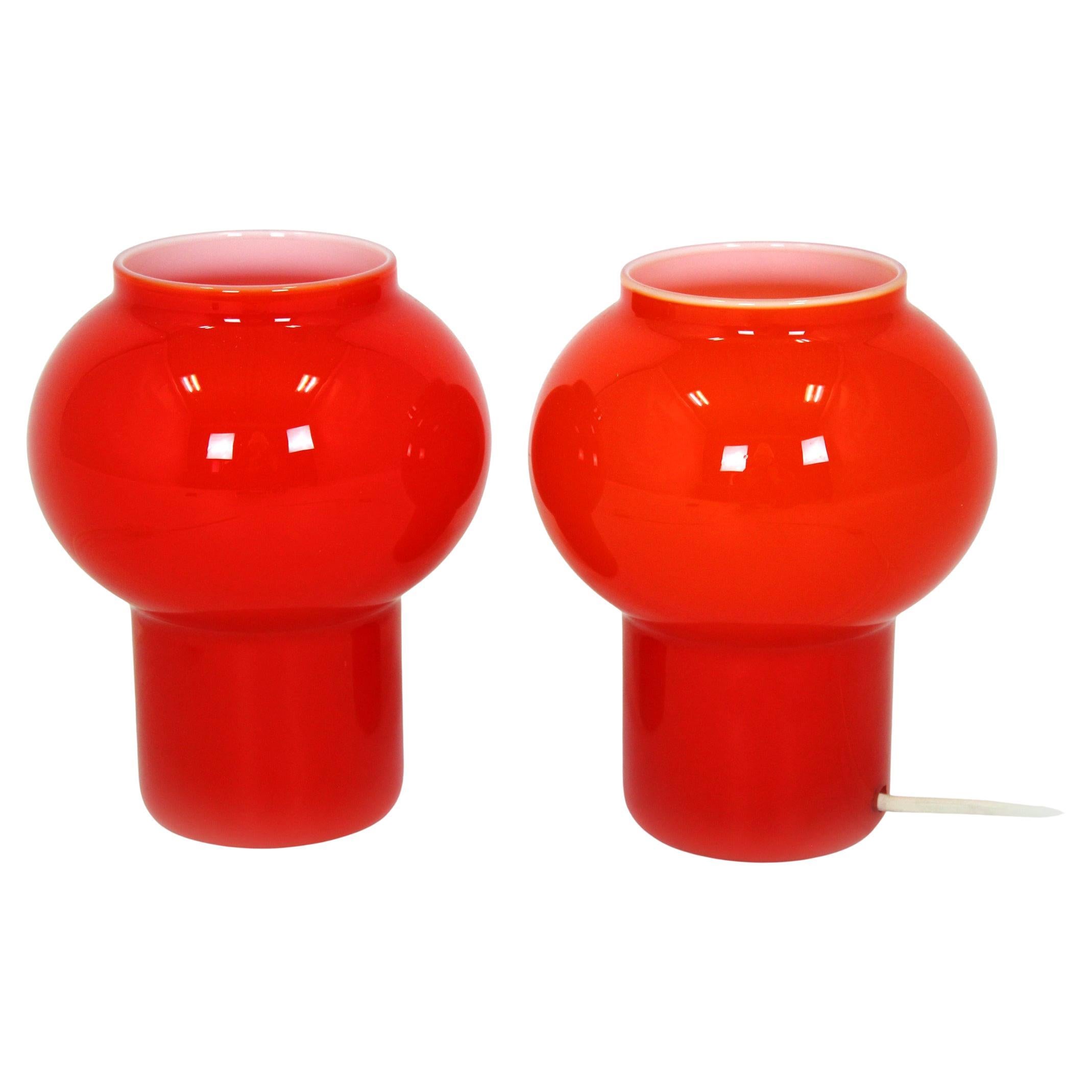 Lampes de table vintage en verre rouge attribuées à Štěpán Tabery, Tchécoslovaquie, années 1970