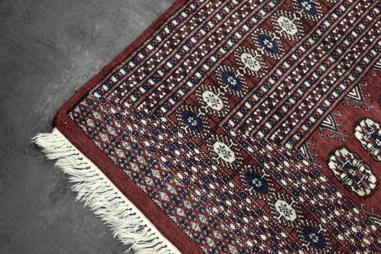 Vintage Red Hand-Woven Oriental Bokhara Rug, 1960s en vente 10