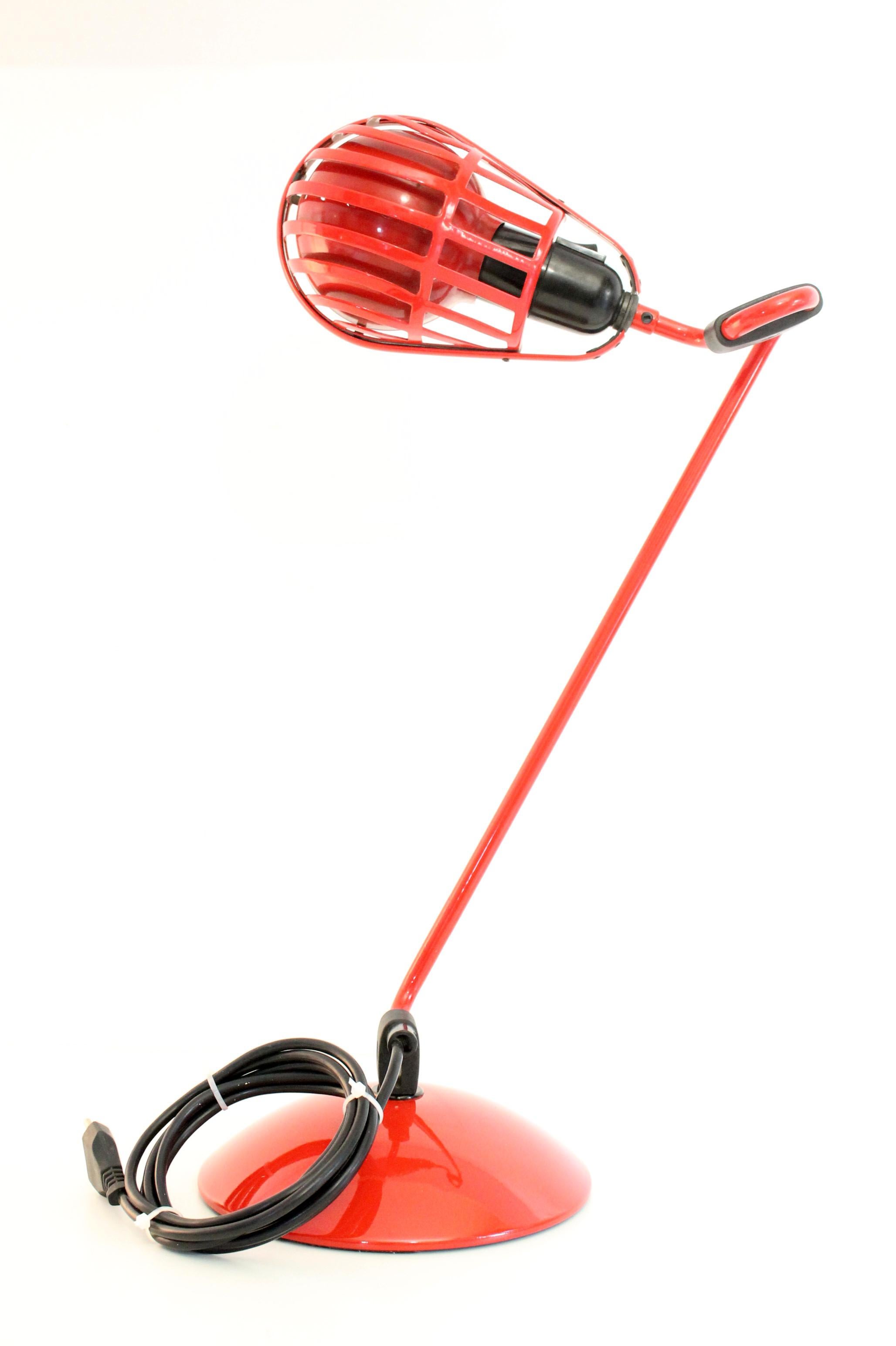 Vintage red Igloo desk lamp by Tommaso Cimini for Lumina, 1980s. Excellent!!  For Sale 8