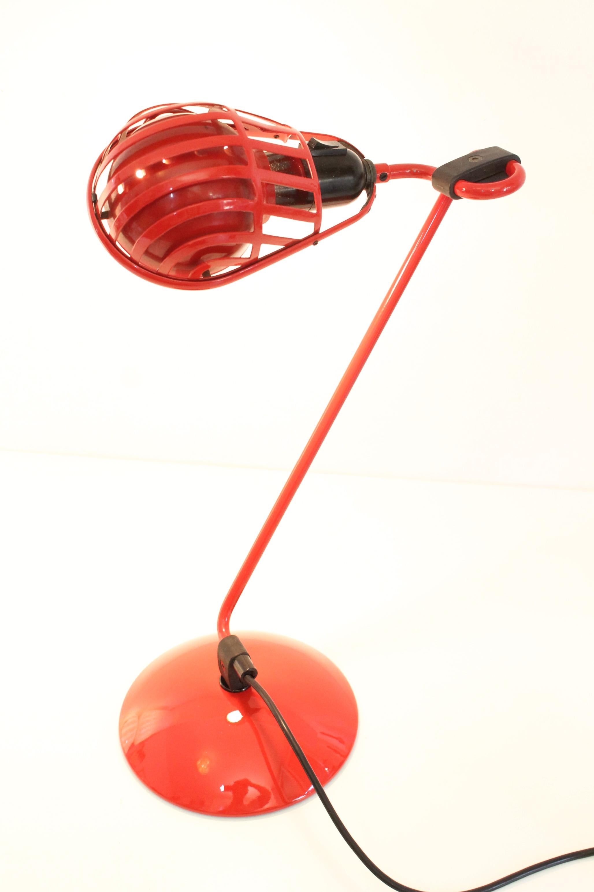 Metal Vintage red Igloo desk lamp by Tommaso Cimini for Lumina, 1980s. Excellent!!  For Sale