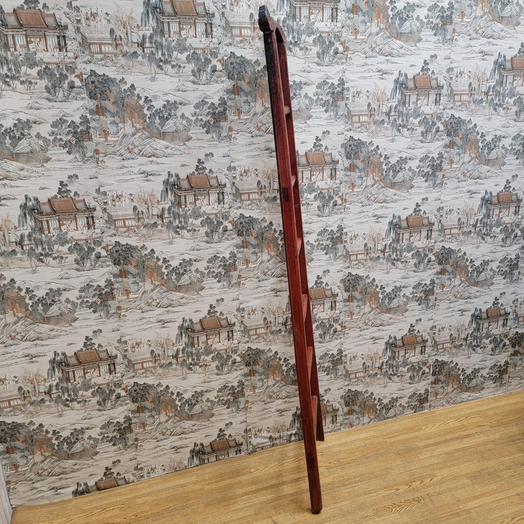 Vintage Chinese Red Lacquer Elm Decorative Ladder	 In Good Condition For Sale In Chicago, IL