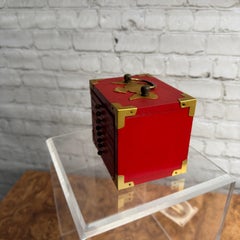 Sottobicchieri vintage in stile Campaigner laccati di rosso - set da 8