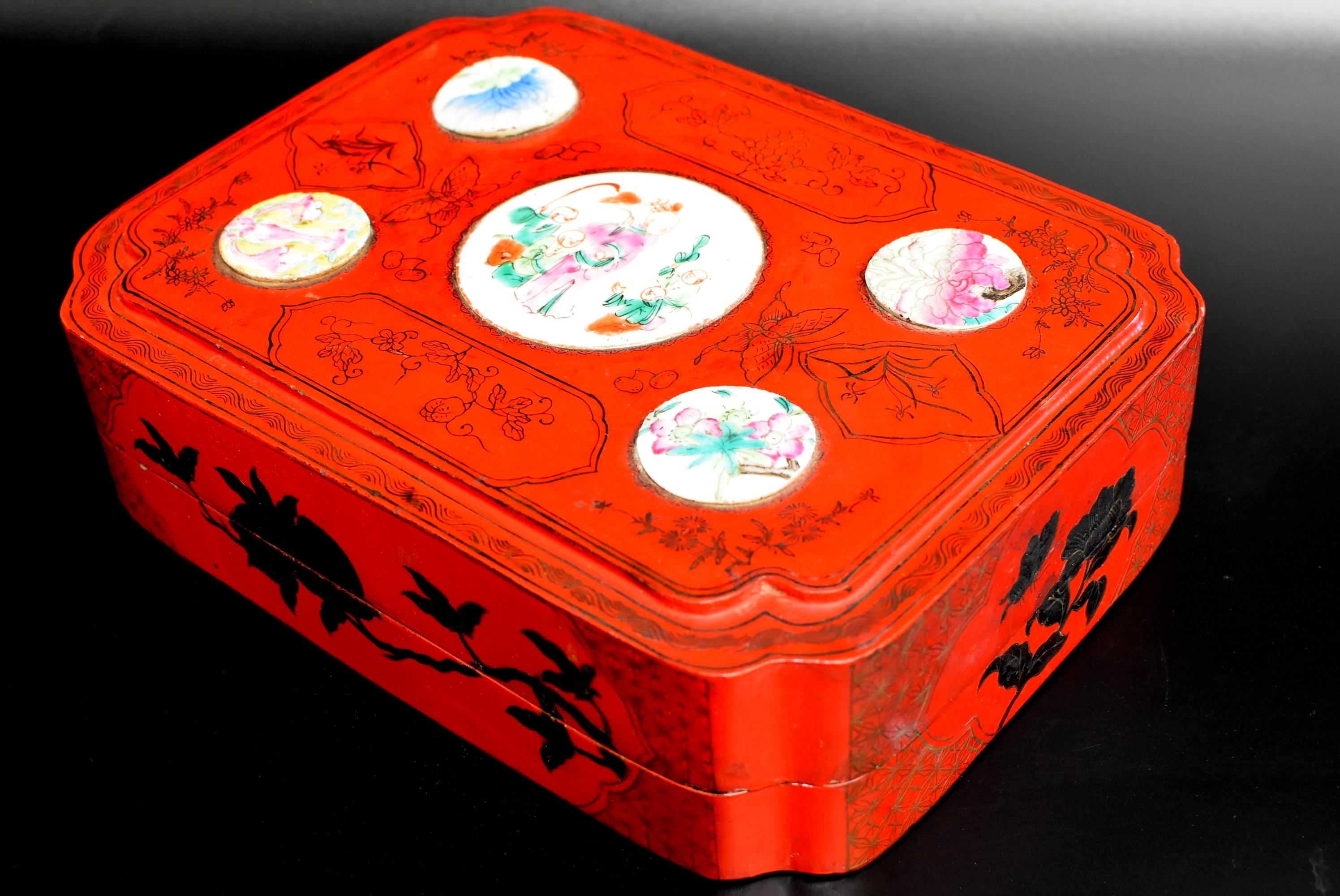 Vintage Red Lacquered Chinese Box with Antique Porcelains 1