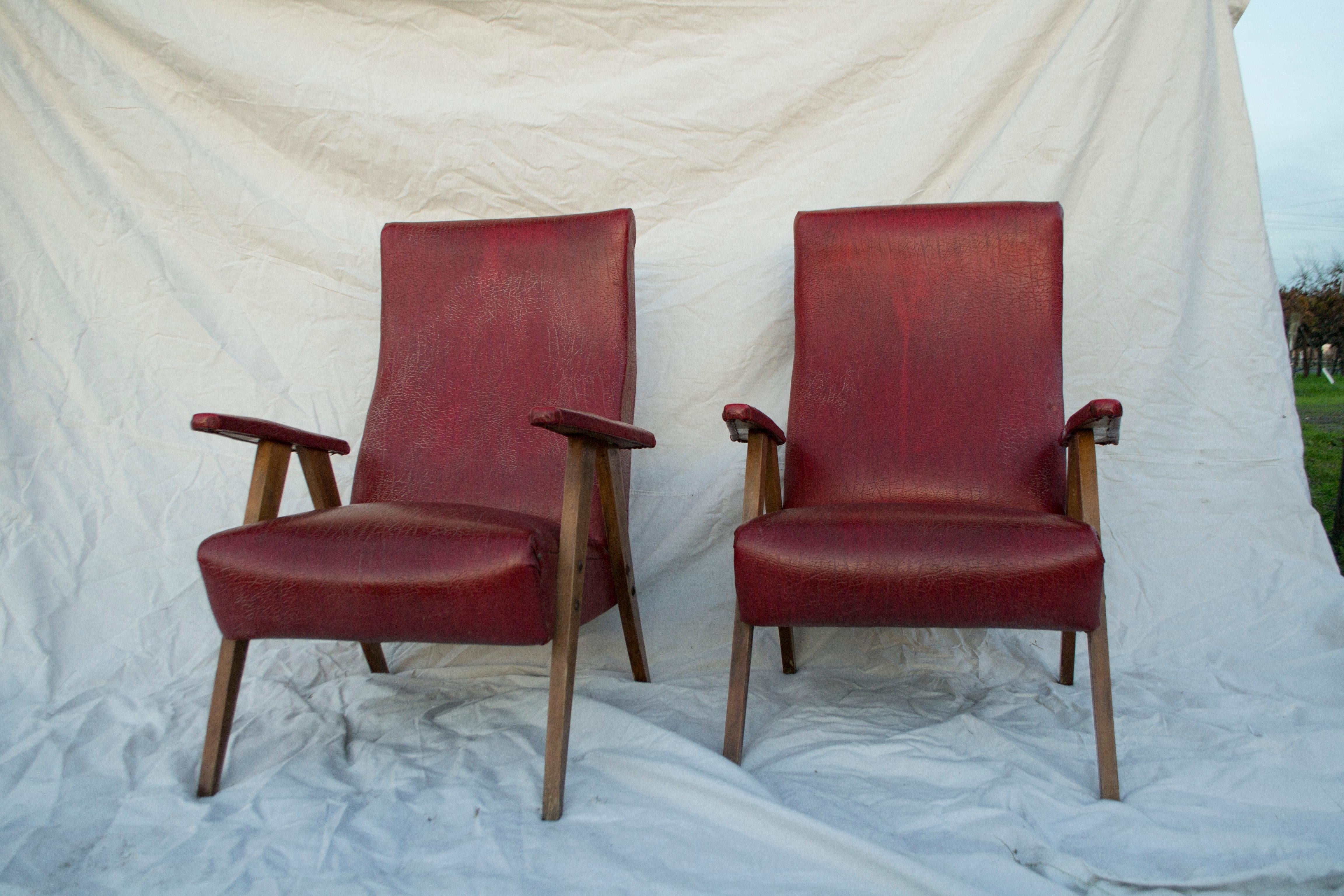 Vintage Red Leather Armchairs, circa 20th Century In Good Condition For Sale In Napa, CA