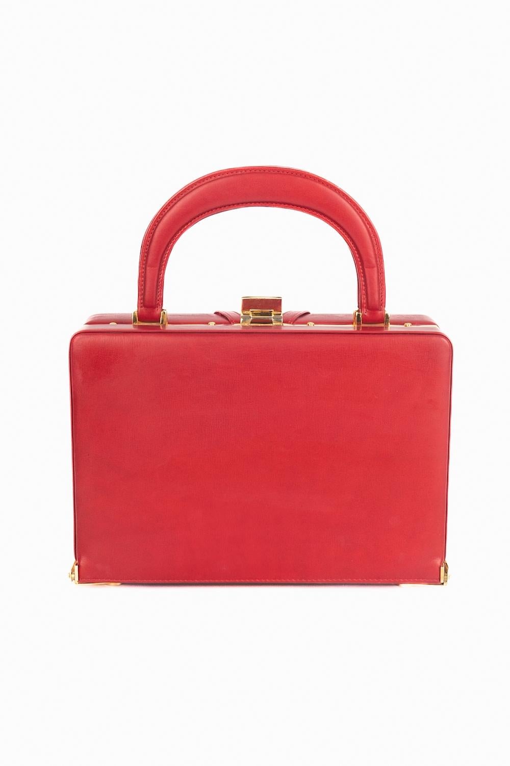 Sac en cuir rouge vintage en vente 1