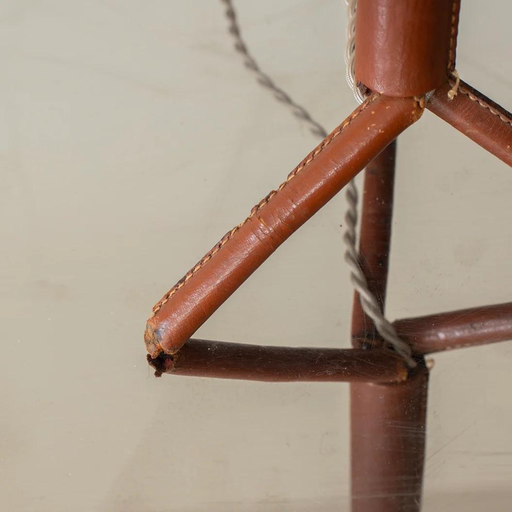 Vintage rot Leder Schreibtisch Licht im Angebot 2