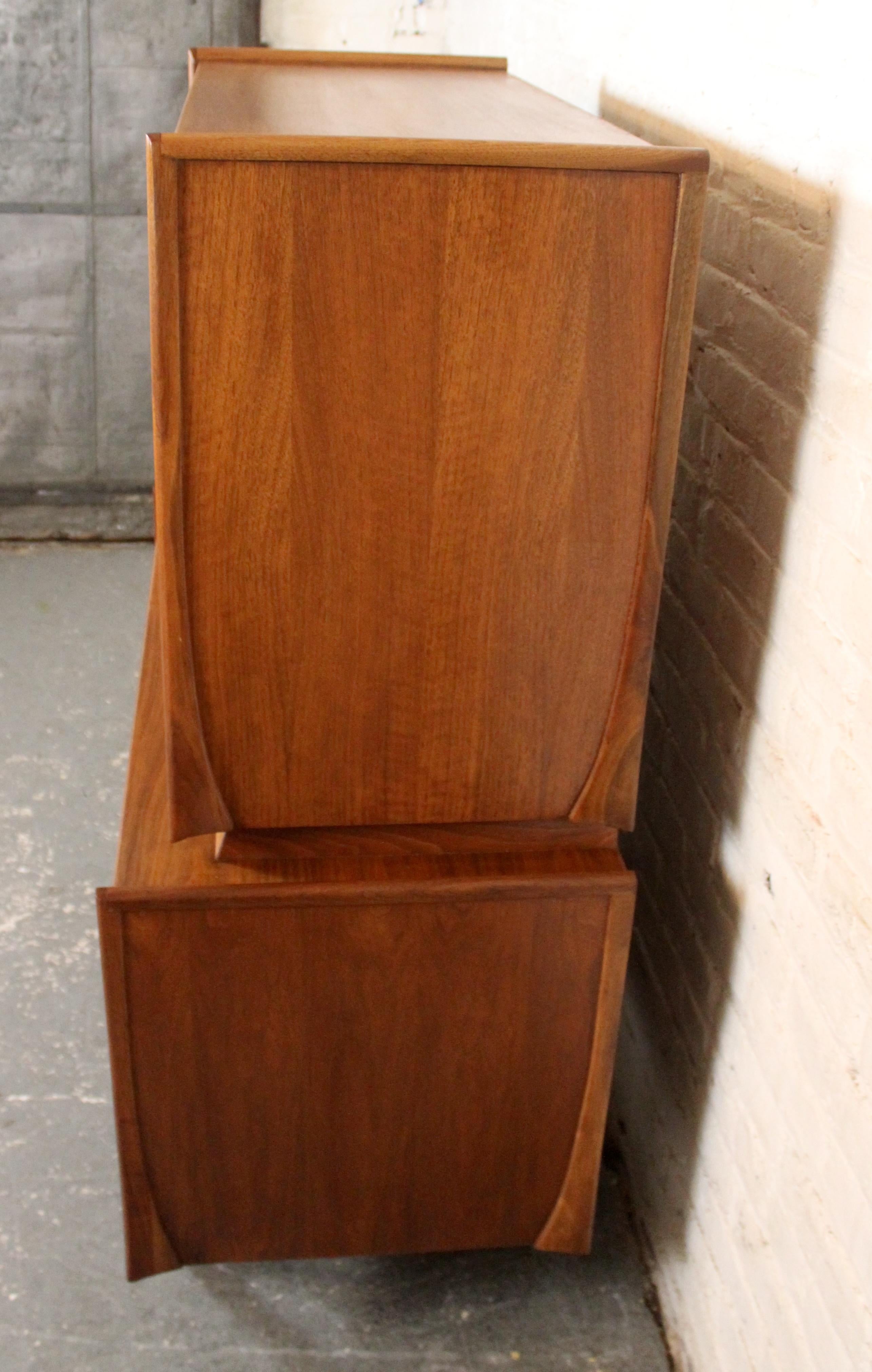 Carved Mid-Century Inlaid Walnut Highboy by Red Lion Furniture For Sale