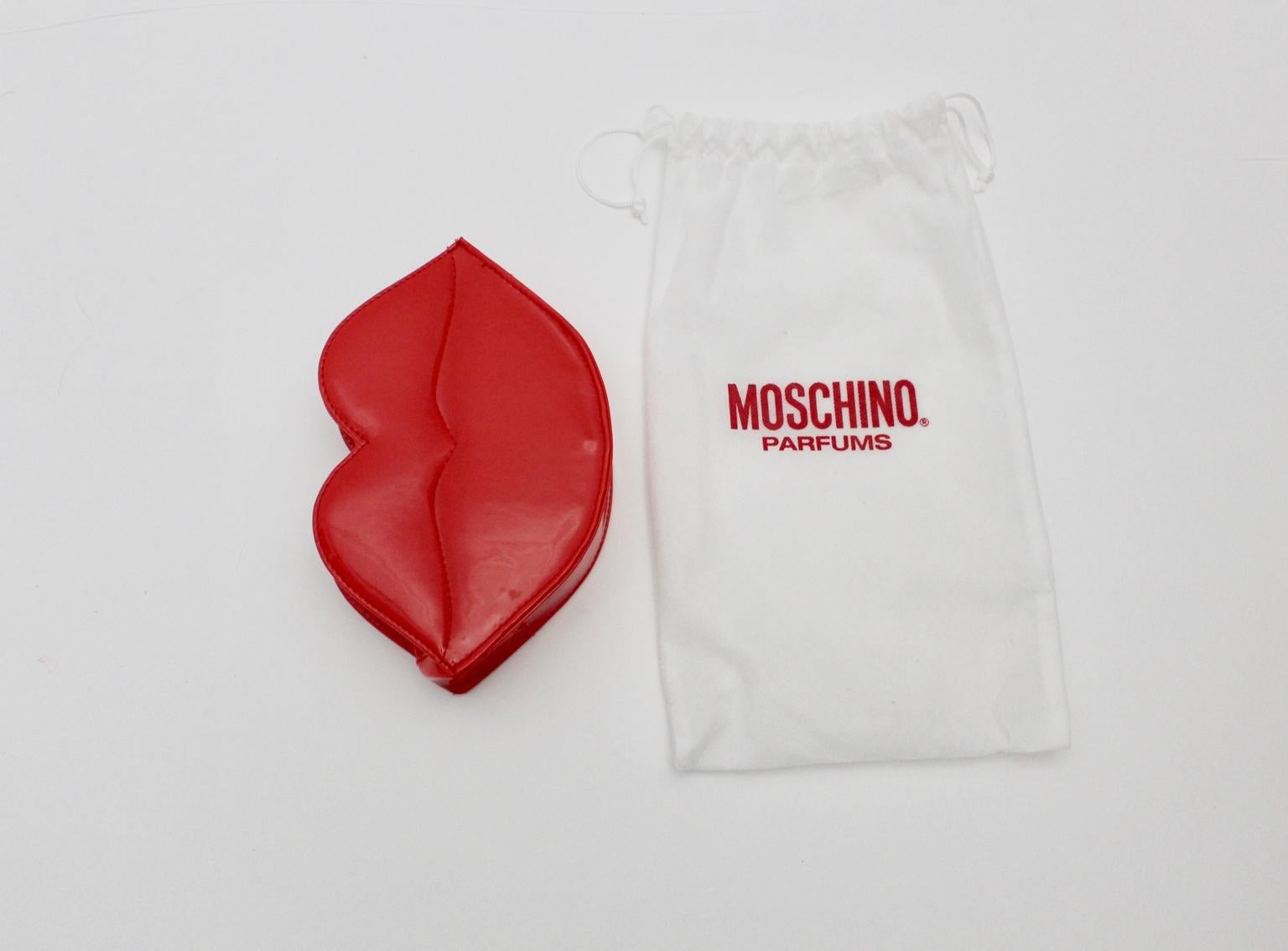 Moschino Parfum Vintage Red Lips Clutch Pop Art La Bocca Italy 1990s For Sale 4