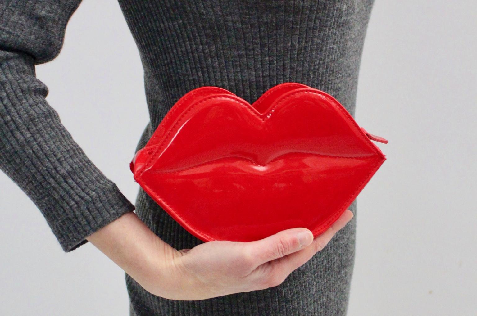 Moschino Parfum Vintage Red Lips Clutch Pop Art La Bocca Italy 1990s For Sale 7