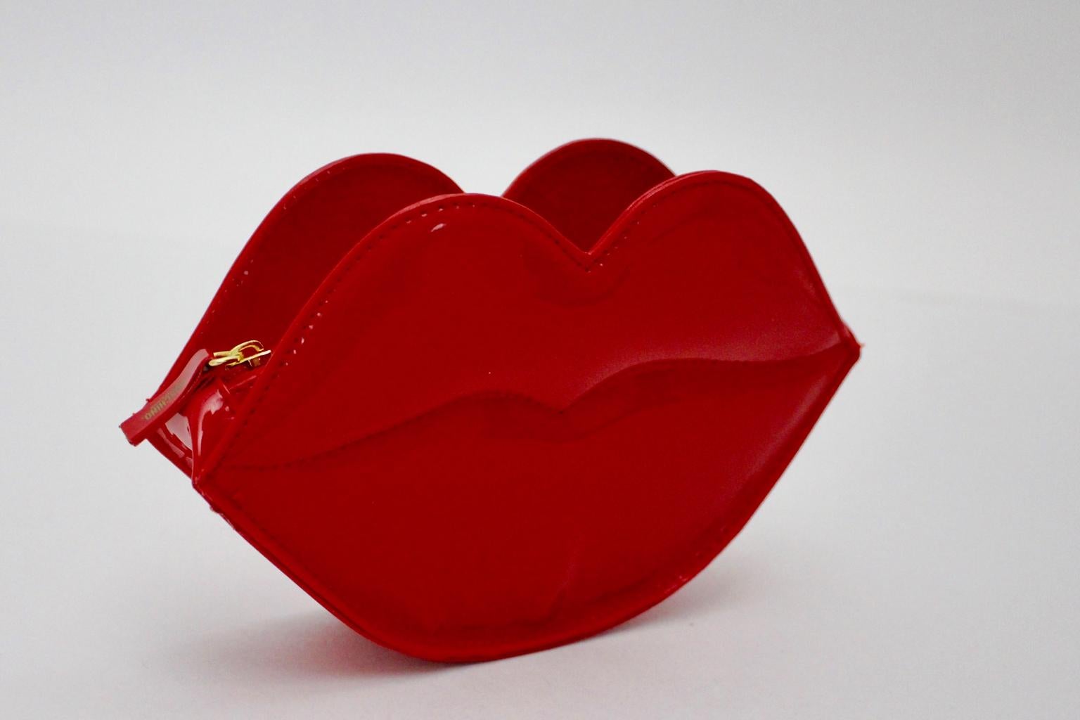 moschino lips bag