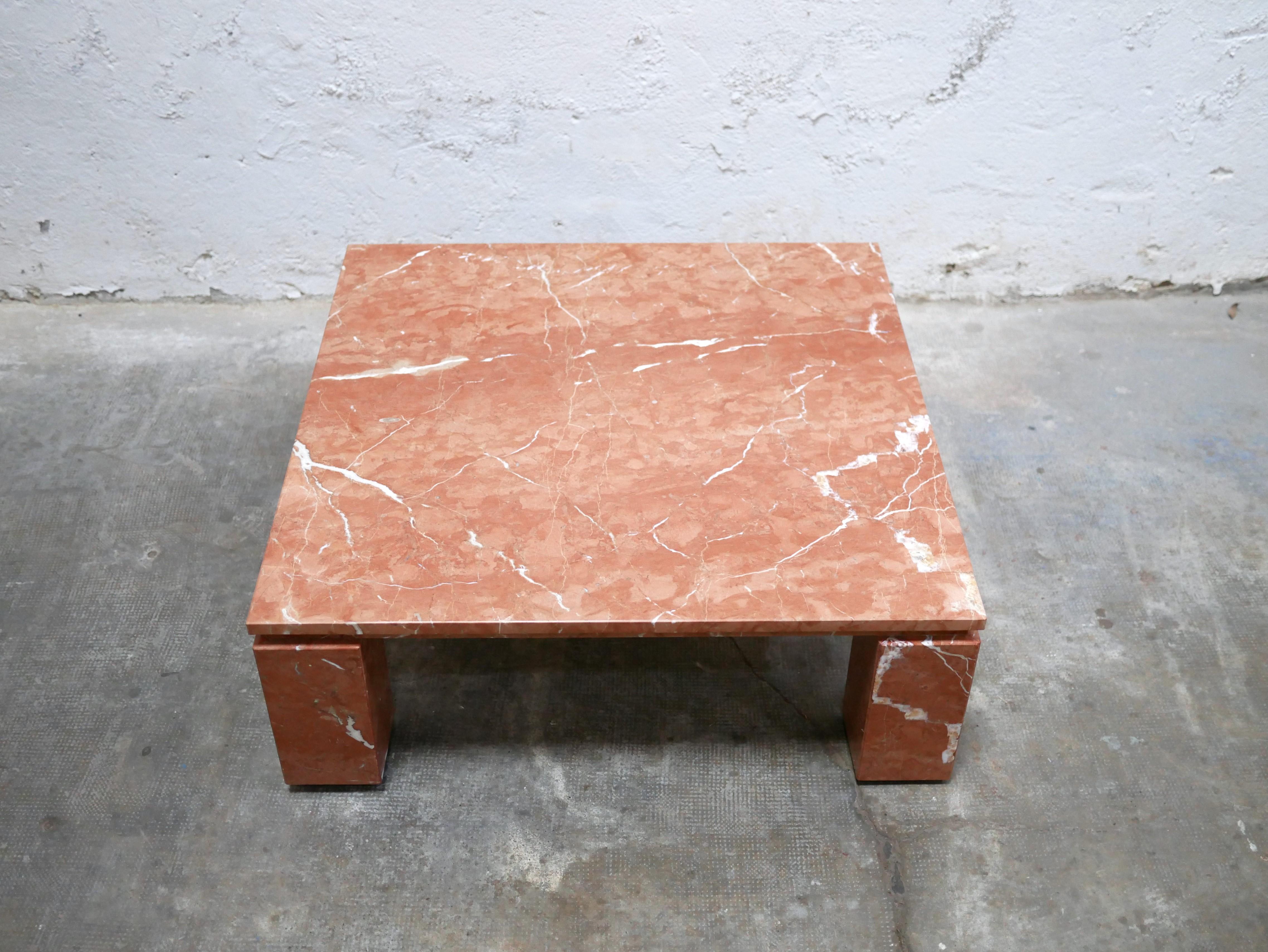 Vintage red marble coffee table For Sale 6