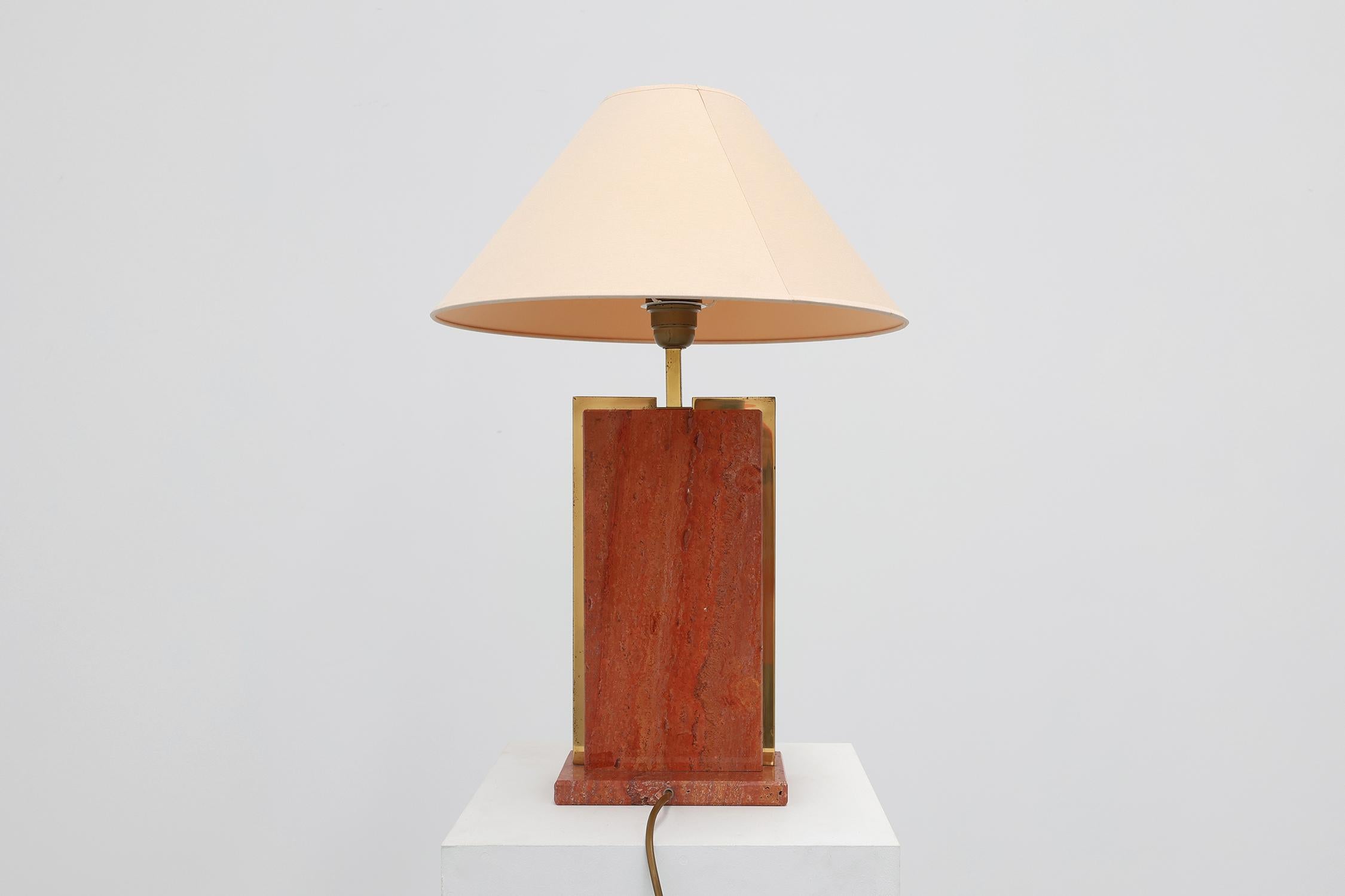 Lámpara de sobremesa vintage de mármol rojo de Camille Breesch en estilo regencia de Hollywood en venta 3