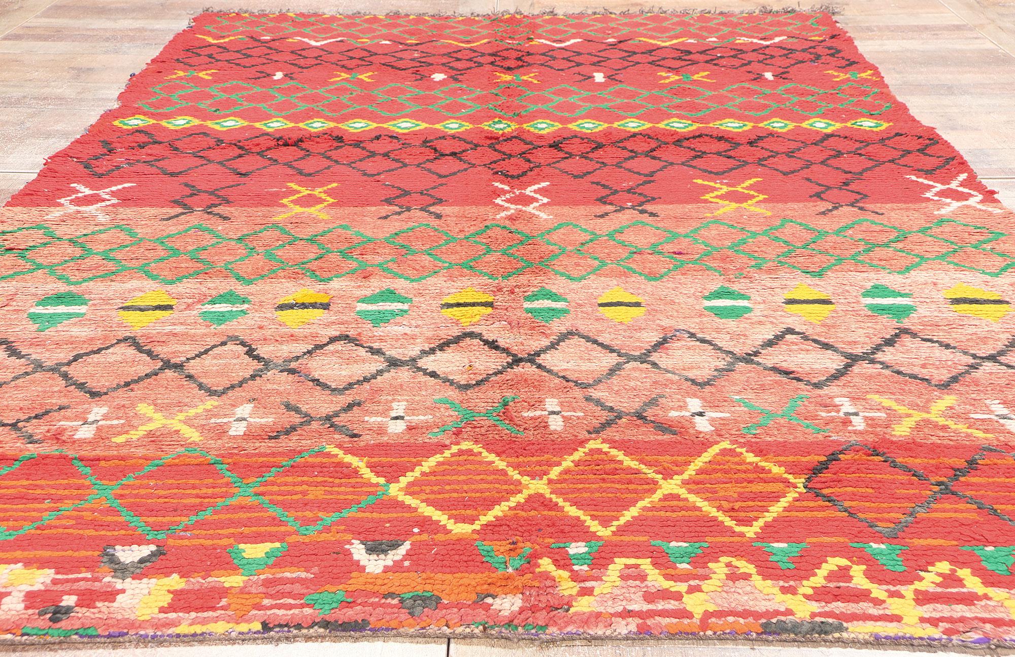Coton Tapis Rag marocain rouge, enchantement tribal et style Boho Chic audacieux en vente