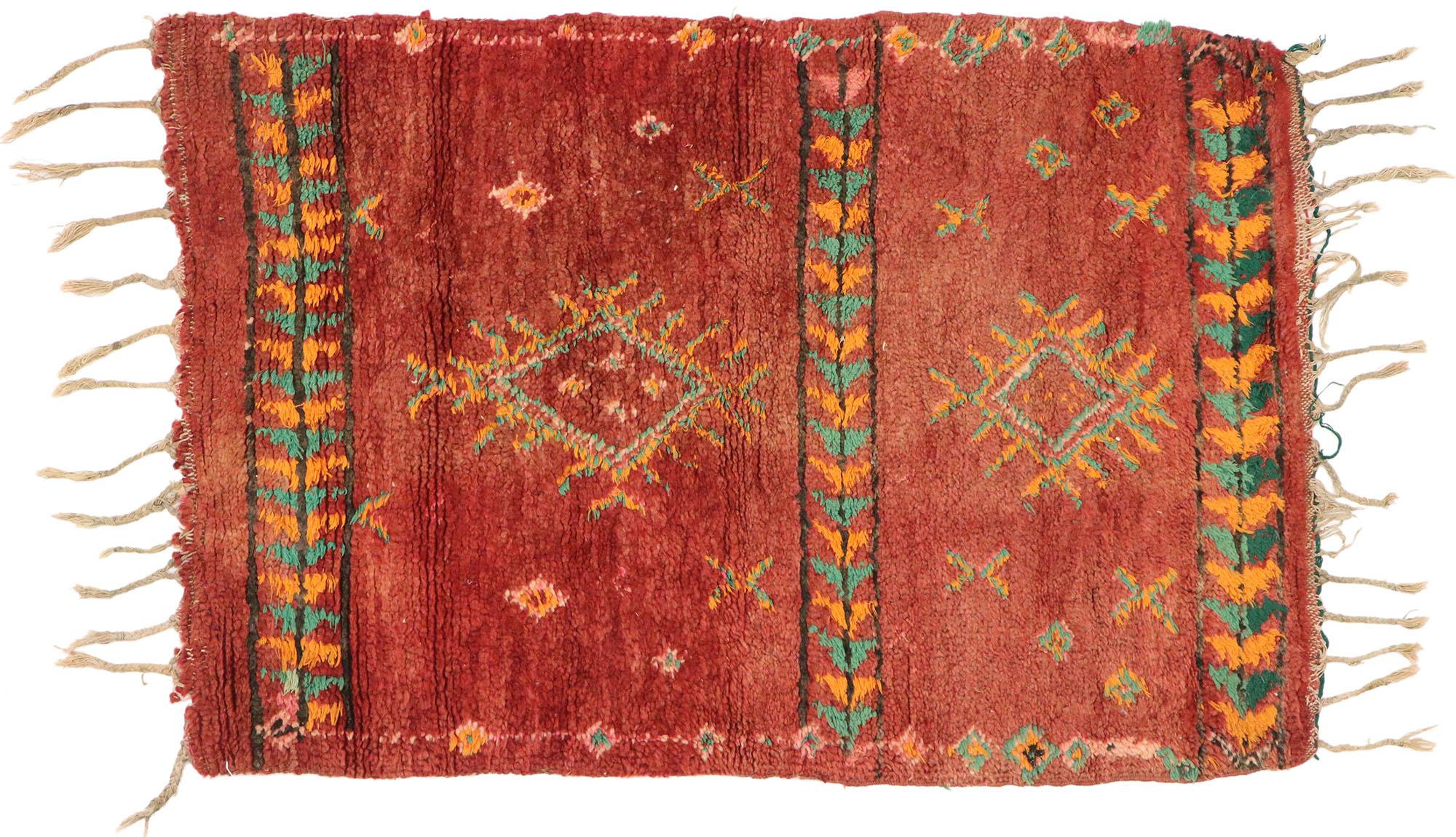 Marokkanischer roter Boujad-Teppich im Vintage-Stil, Stammeskunst-Enchantment Meets Southwest Boho Chic im Angebot 2