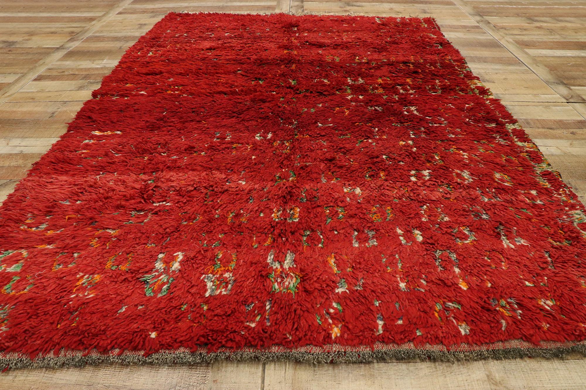 Vintage Red Moroccan Rug with Expressionist Style Inspired by Robert Delaunay For Sale 4