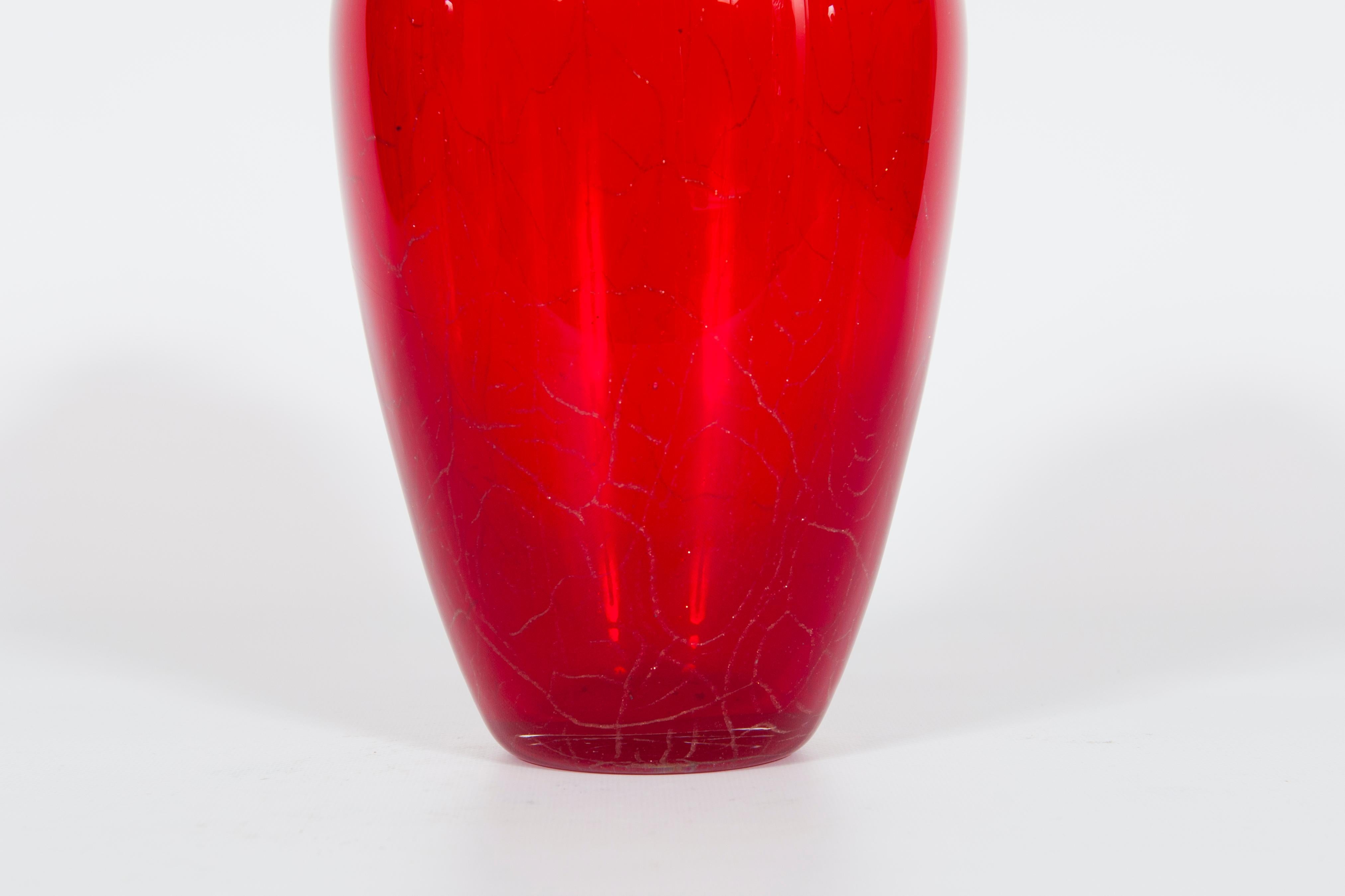 Hand-Crafted Vintage Red Murano Glass Vase with Sommerso Gold Attributed to Seguso, 1950s For Sale