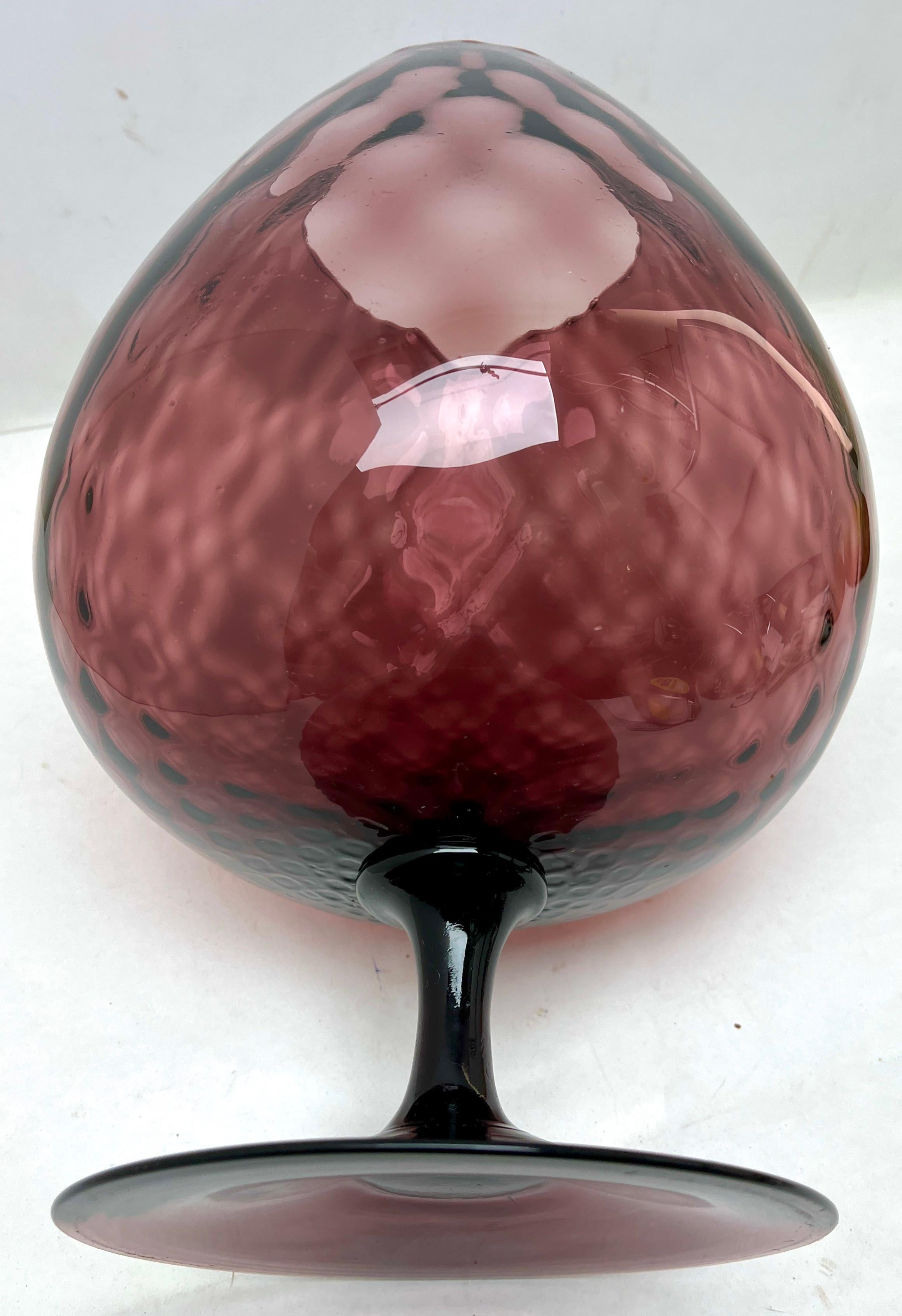 Vintage Red Opalescent Italian Opaline Vase on Foot from Florence, 1960s For Sale 1