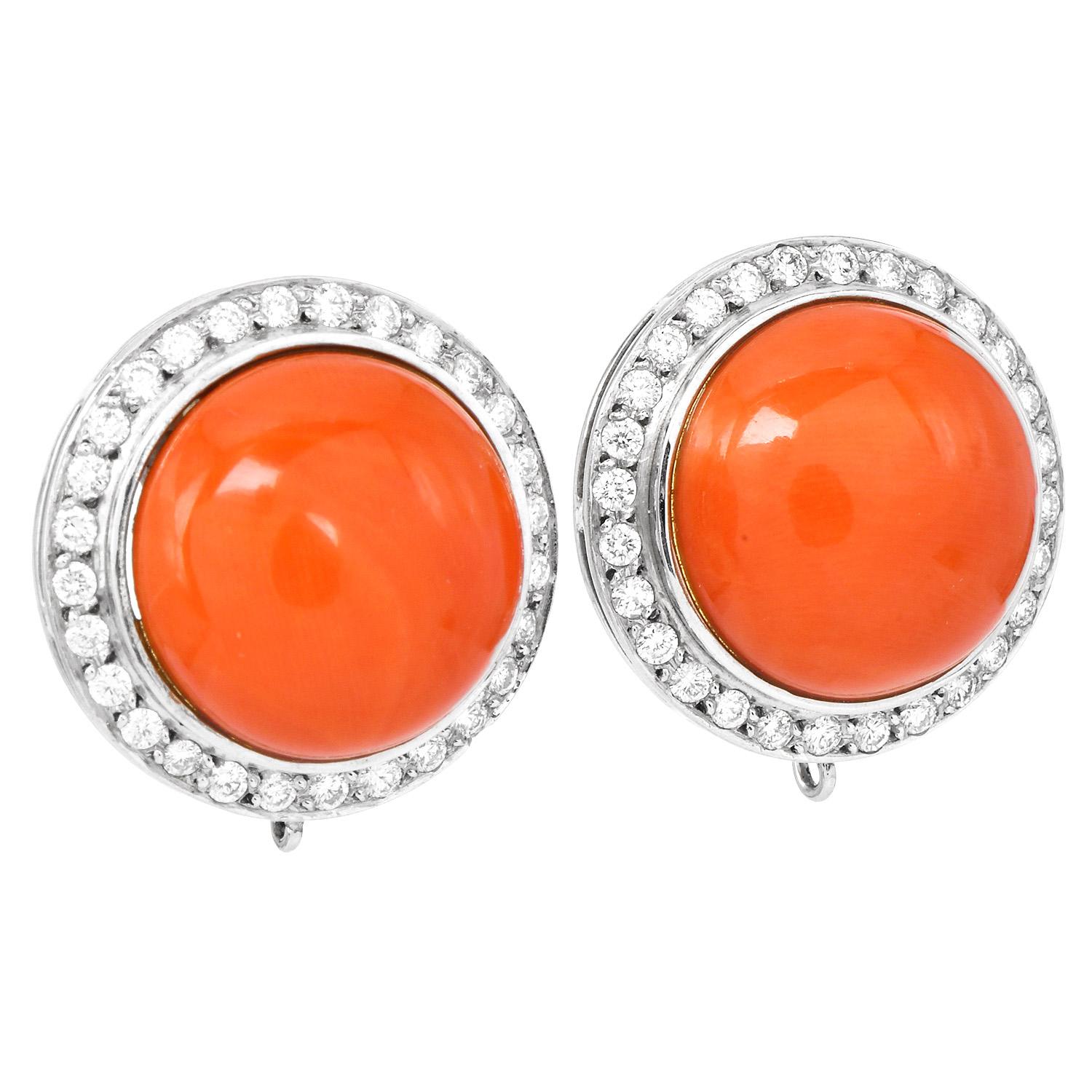 Donna Orecchini a clip d'epoca in oro 18 carati con diamante corallo rosso arancione in vendita