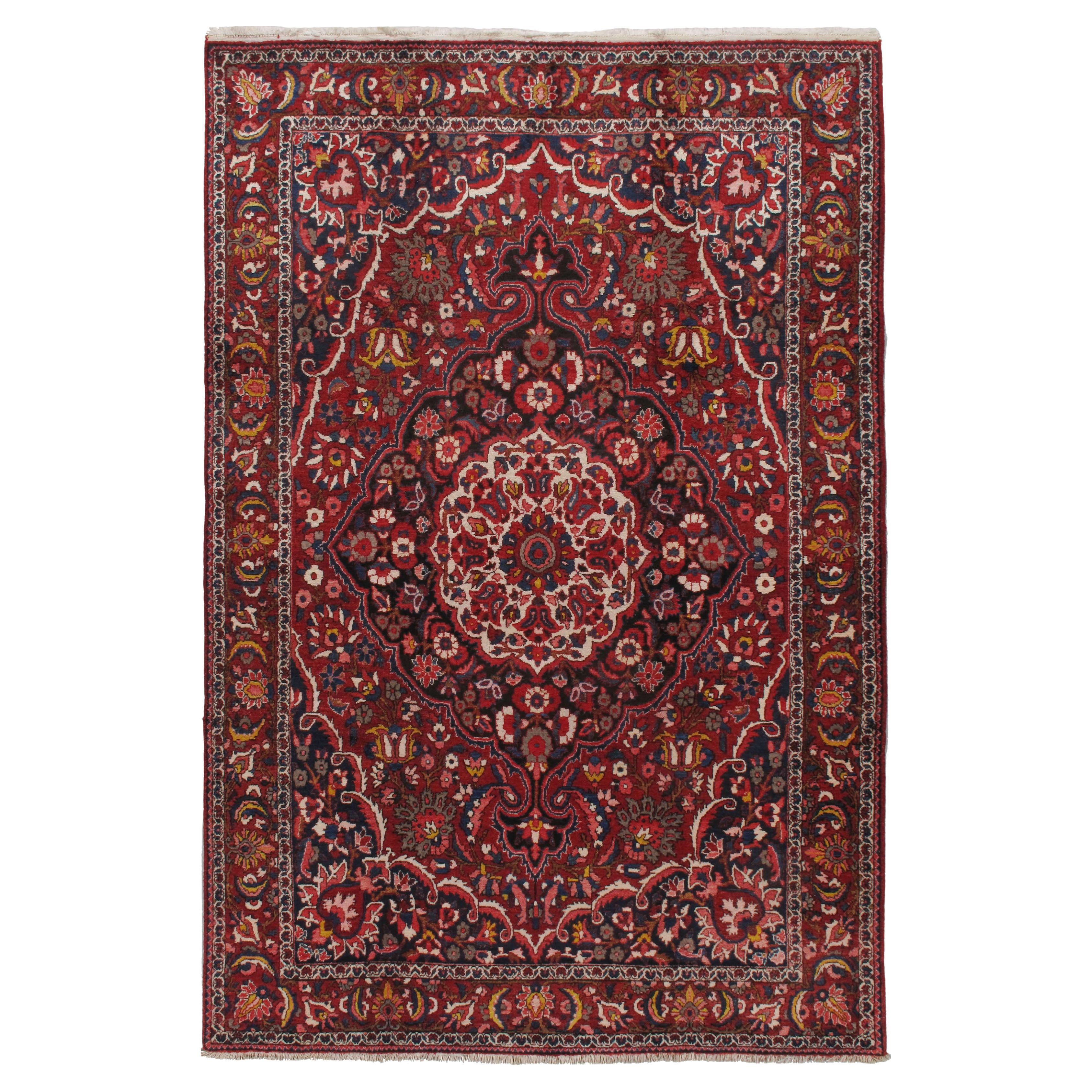 Vintage Red Persian Bakhtiari Area Rug  6'9x10'1
