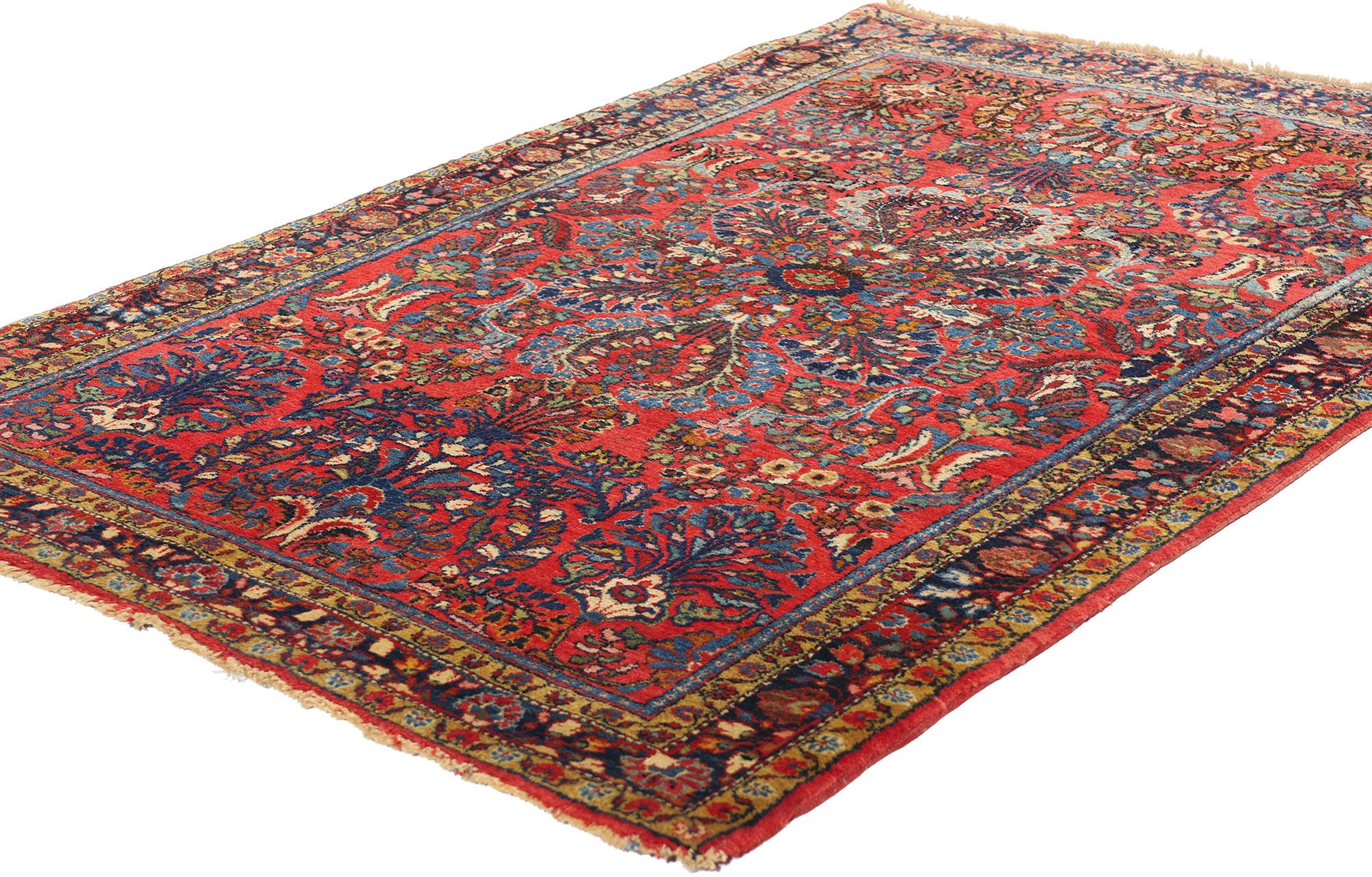 78929 Vintage Persian Sarouk Rug, 03'05 x 04'09. Treten Sie ein in eine Welt zeitloser Eleganz mit diesem handgeknüpften persischen Sarouk-Teppich aus Wolle im Vintage-Stil, in dem sich persische Kunstfertigkeit und die Pracht der Natur zu einem