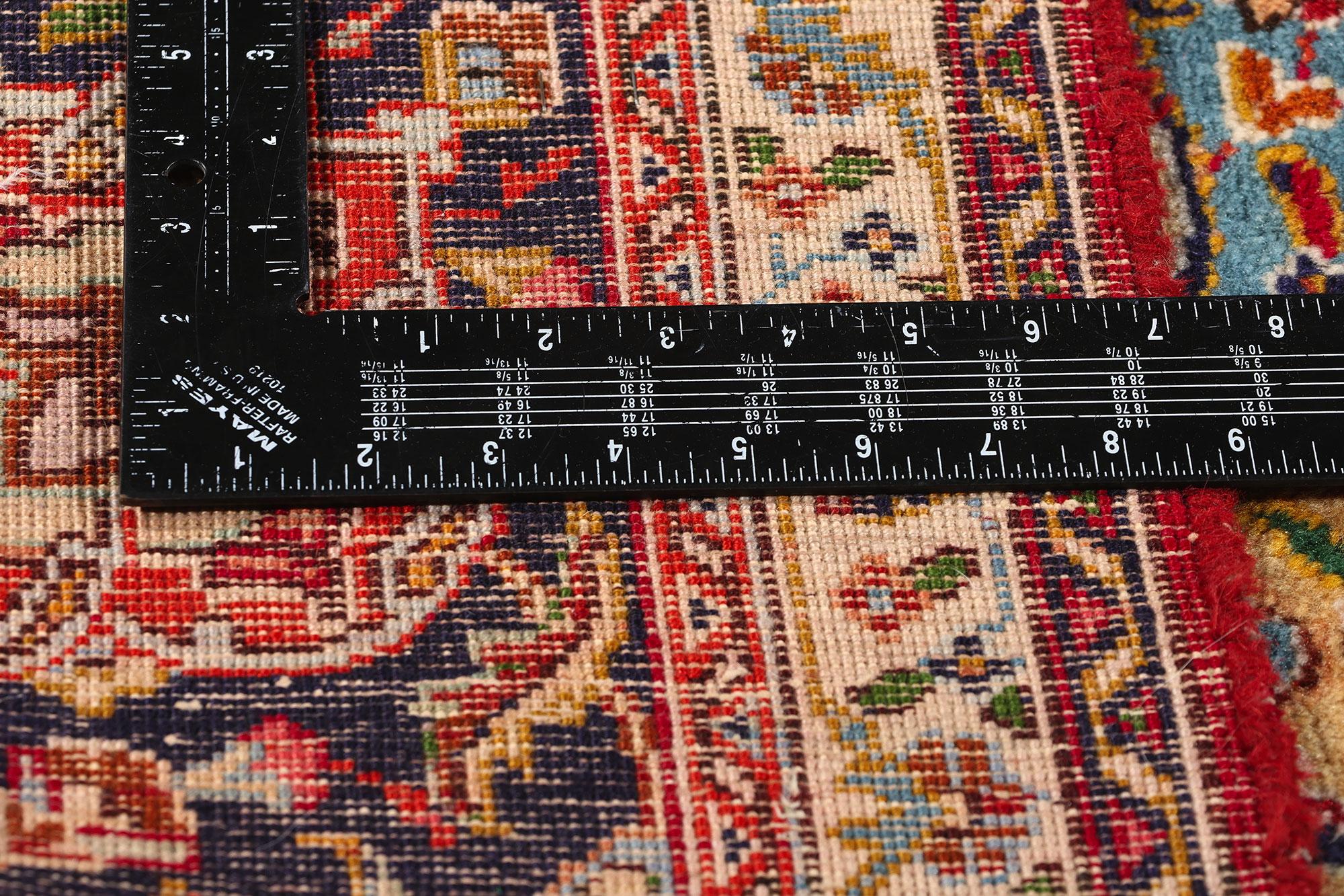 20ième siècle Vieux tapis de Tabriz rouge persan à fleurs en vente