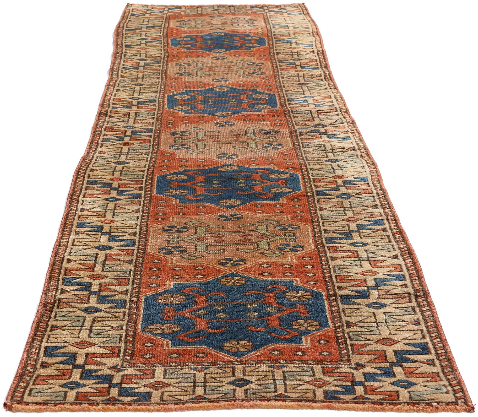 Vintage Rot Persisch Hamadan Teppich Teppich Läufer (Stammeskunst) im Angebot