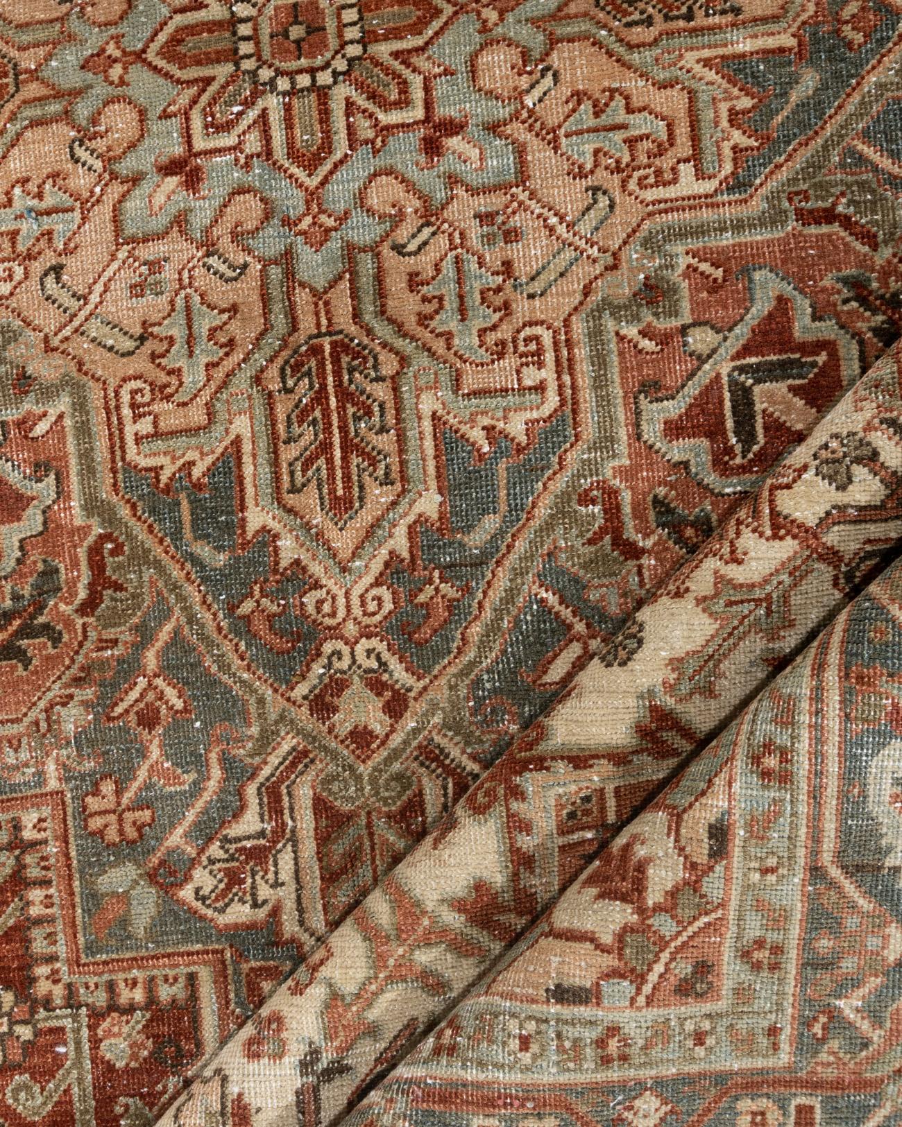 Tappeto persiano Heriz rosso vintage  8'5 x 11' in vendita 4