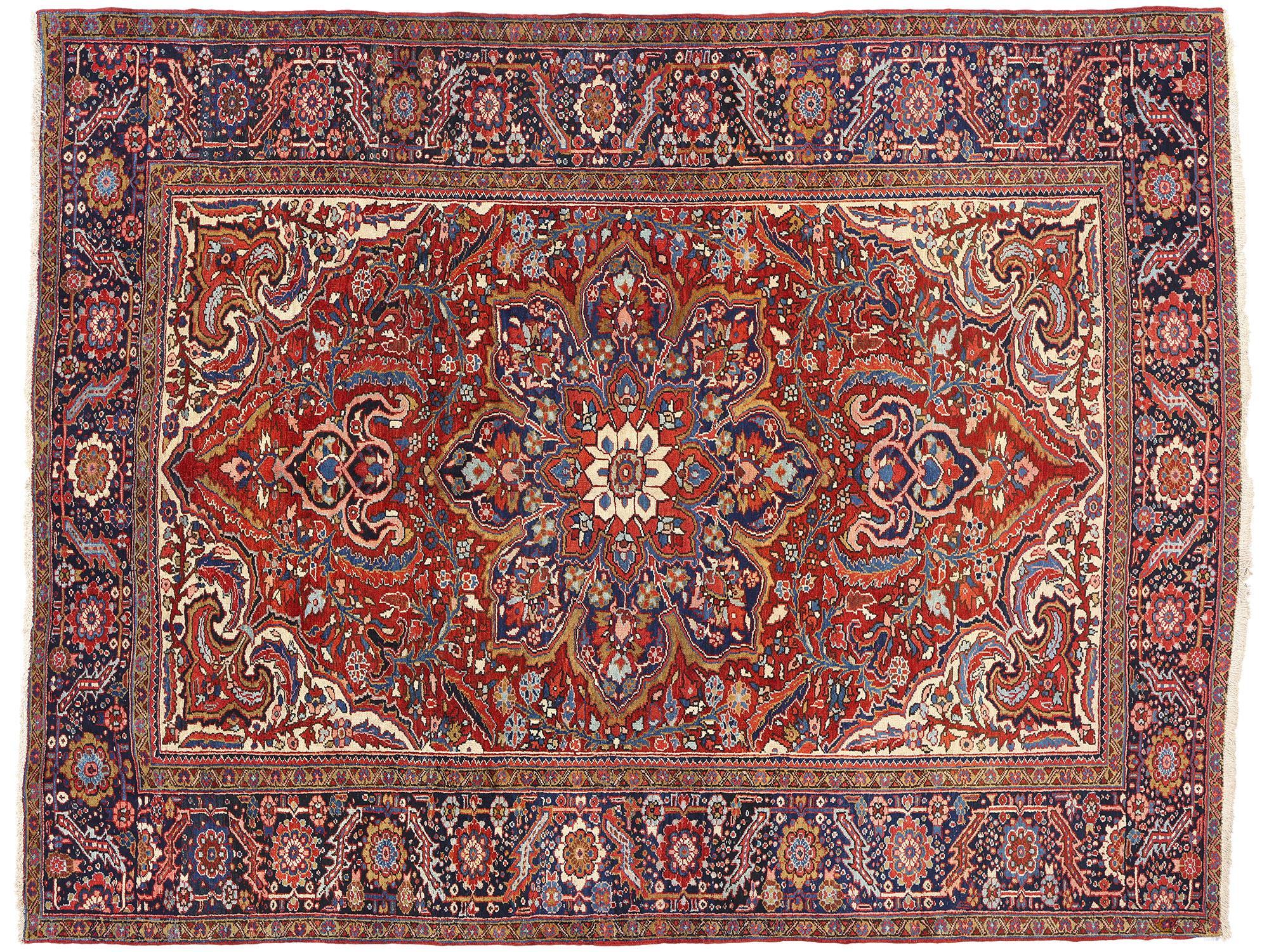 1940's Persian Heriz Carpet with Modern Style im Angebot 2