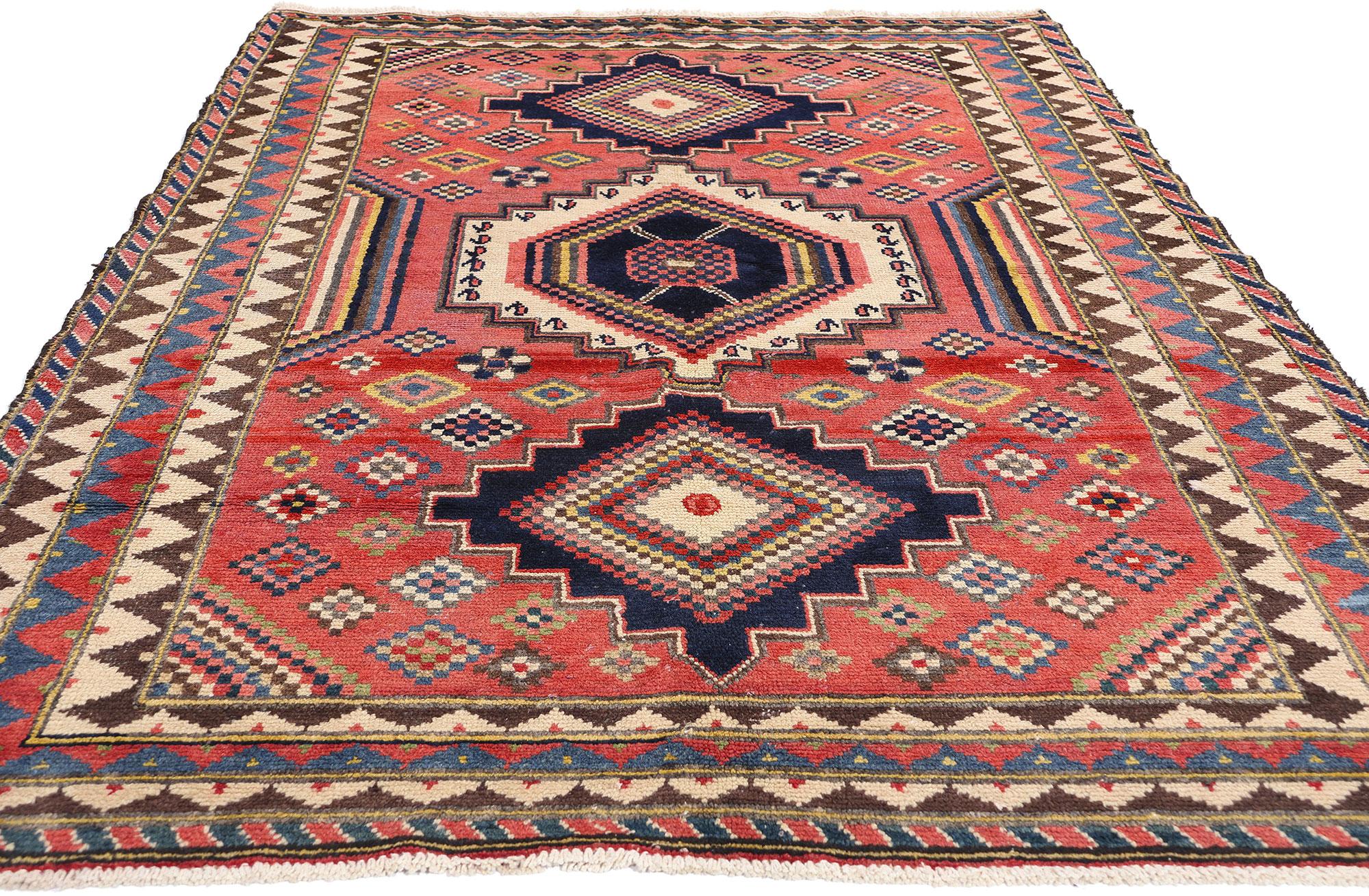 Alter roter persischer Lori-Diamant-Teppich (Moderne der Mitte des Jahrhunderts) im Angebot