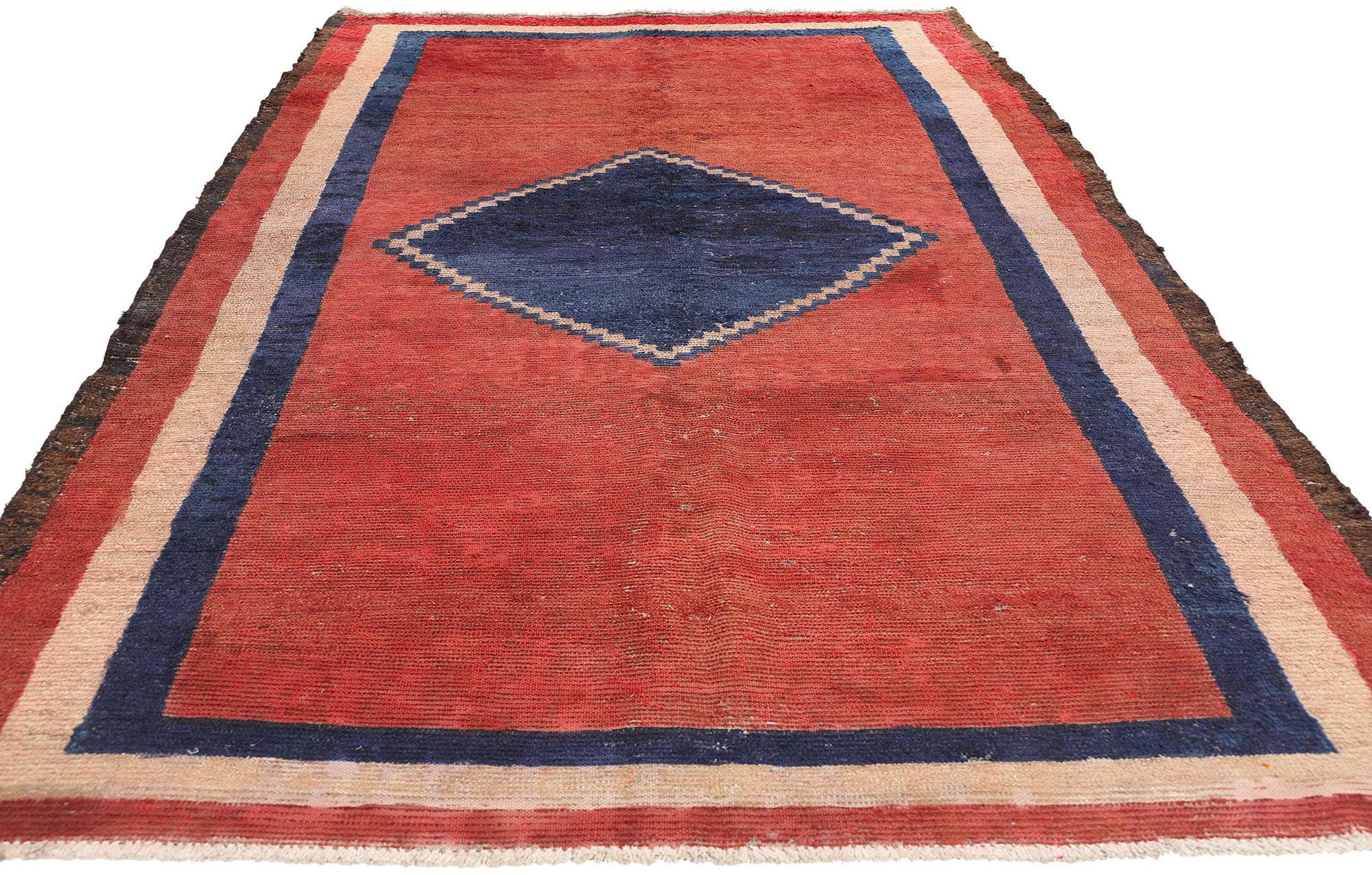 Alfombra persa roja vintage Lori Diamond Moderno de mediados de siglo en venta