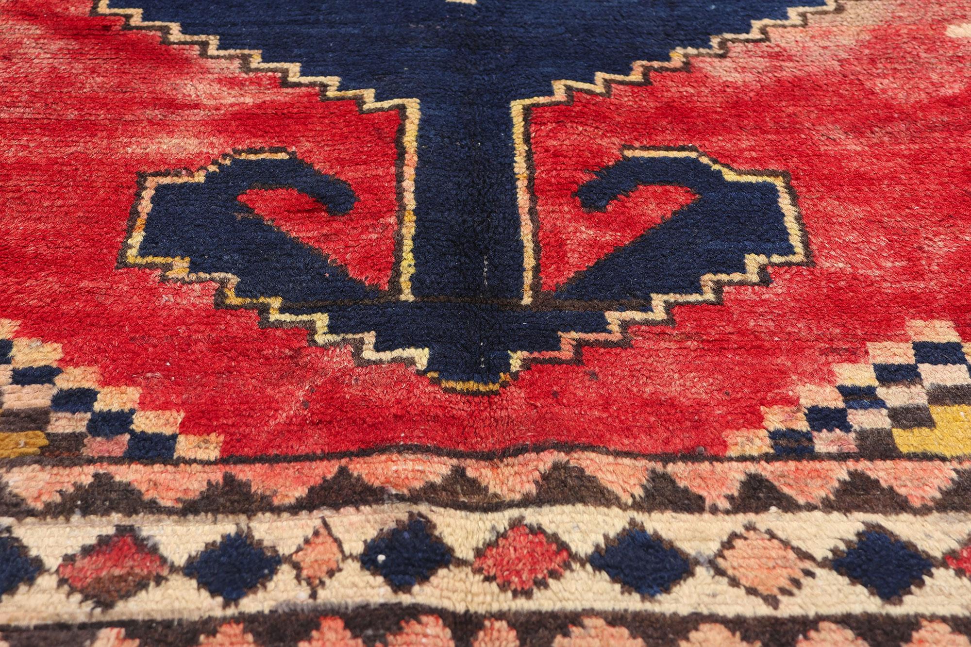 Noué à la main Tapis persan Lori rouge vintage en vente