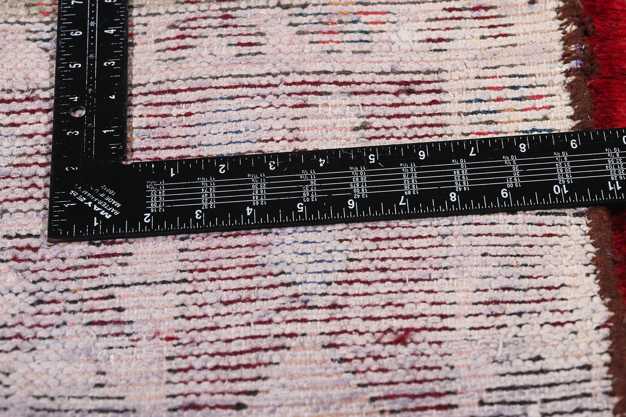 Alter roter persischer Lori-Diamant-Teppich im Zustand „Gut“ im Angebot in Dallas, TX