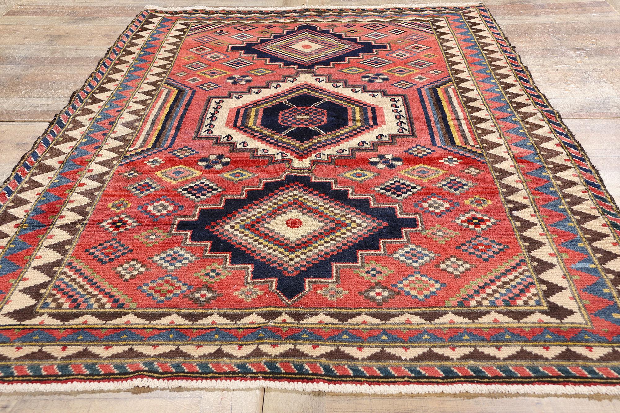 Alter roter persischer Lori-Diamant-Teppich (Wolle) im Angebot