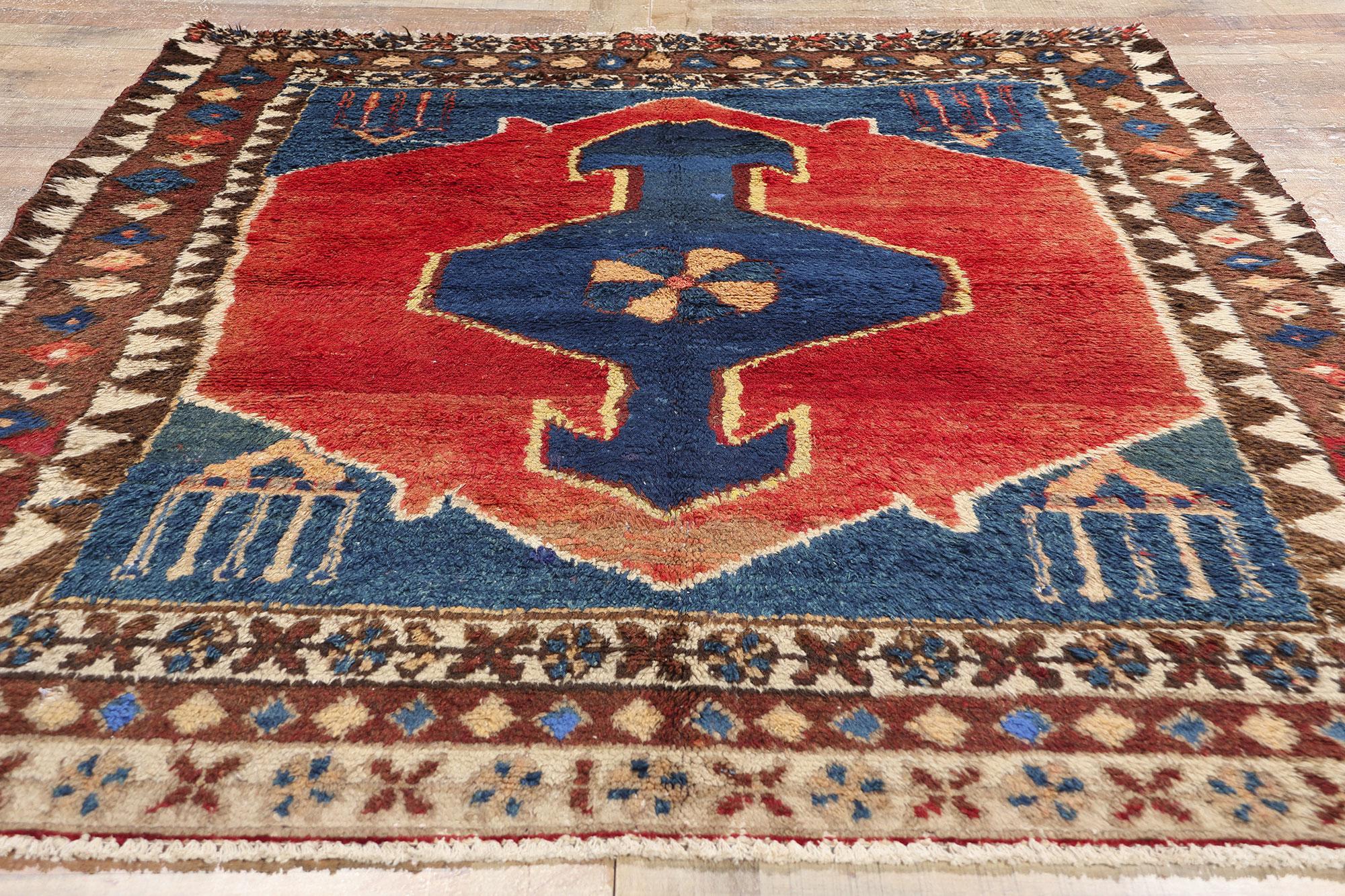 Alter roter persischer Lori-Diamant-Teppich (Wolle) im Angebot