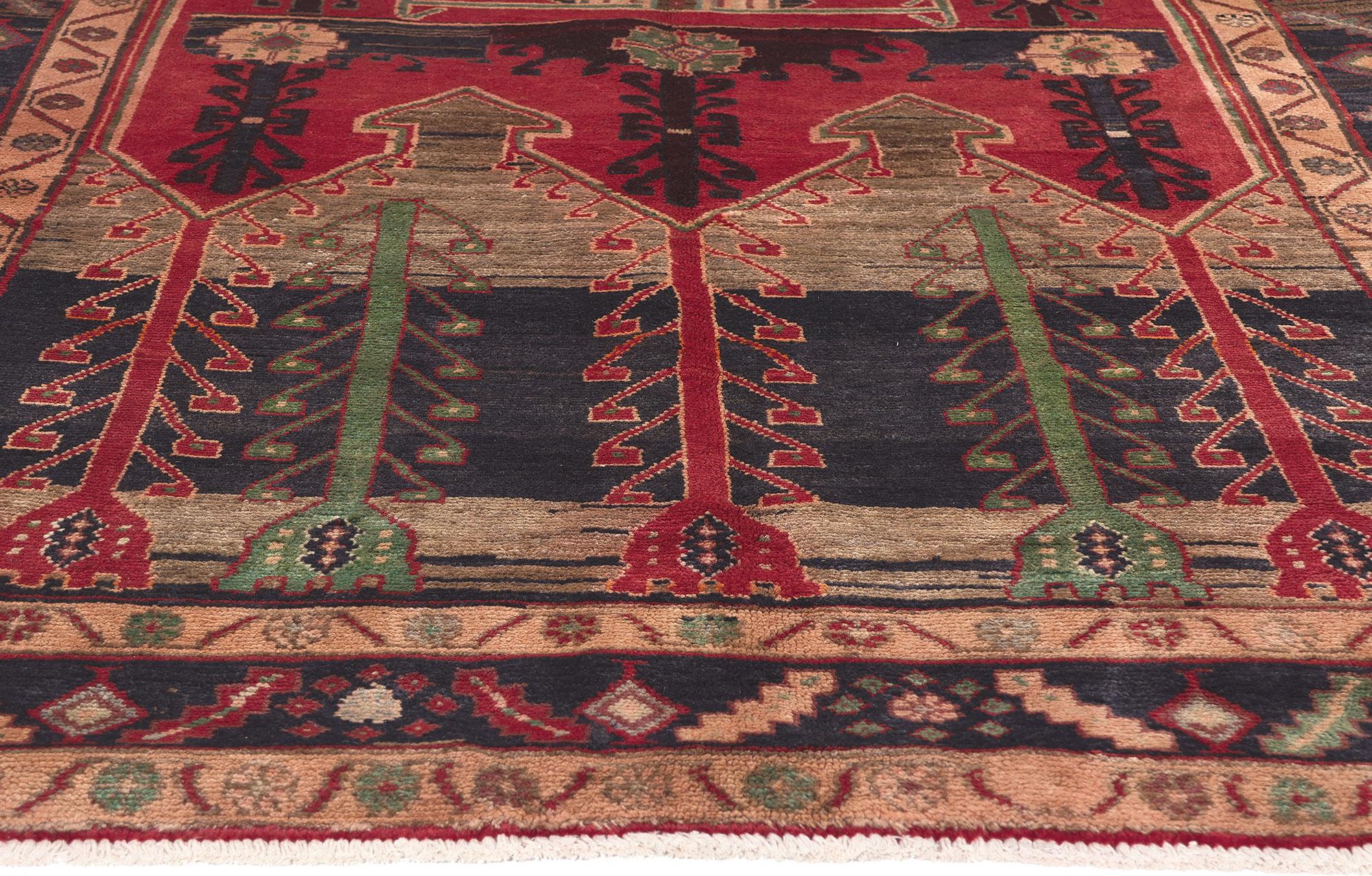 Persiano Tappeto persiano Nahavand Hamadan rosso d'epoca con stile moderno di metà secolo in vendita