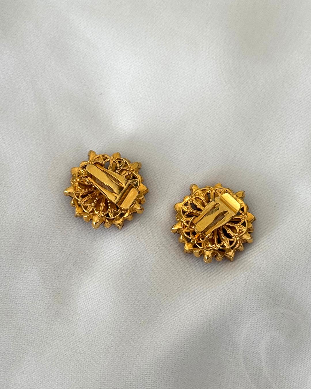 Vintage Red Poinsettia Cluster Earrings For Sale 5