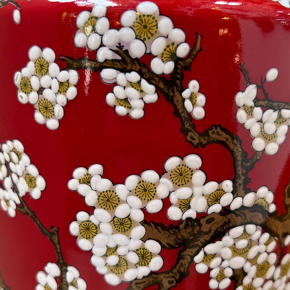 Metà XX secolo Lampada in porcellana rossa vintage in vendita