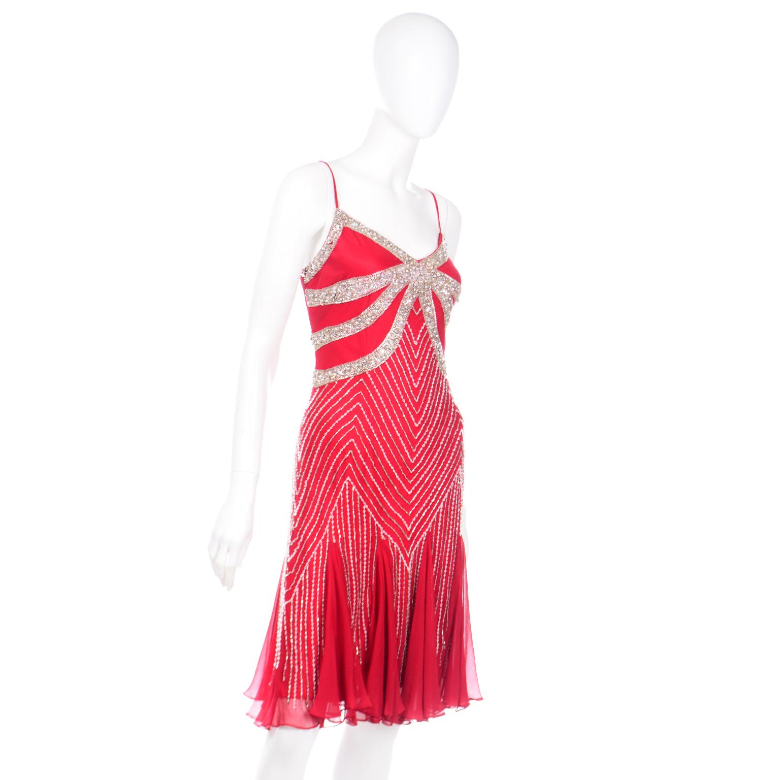 Robe de soirée vintage en soie rouge perlée avec strass et perles, années 1990 Pour femmes en vente