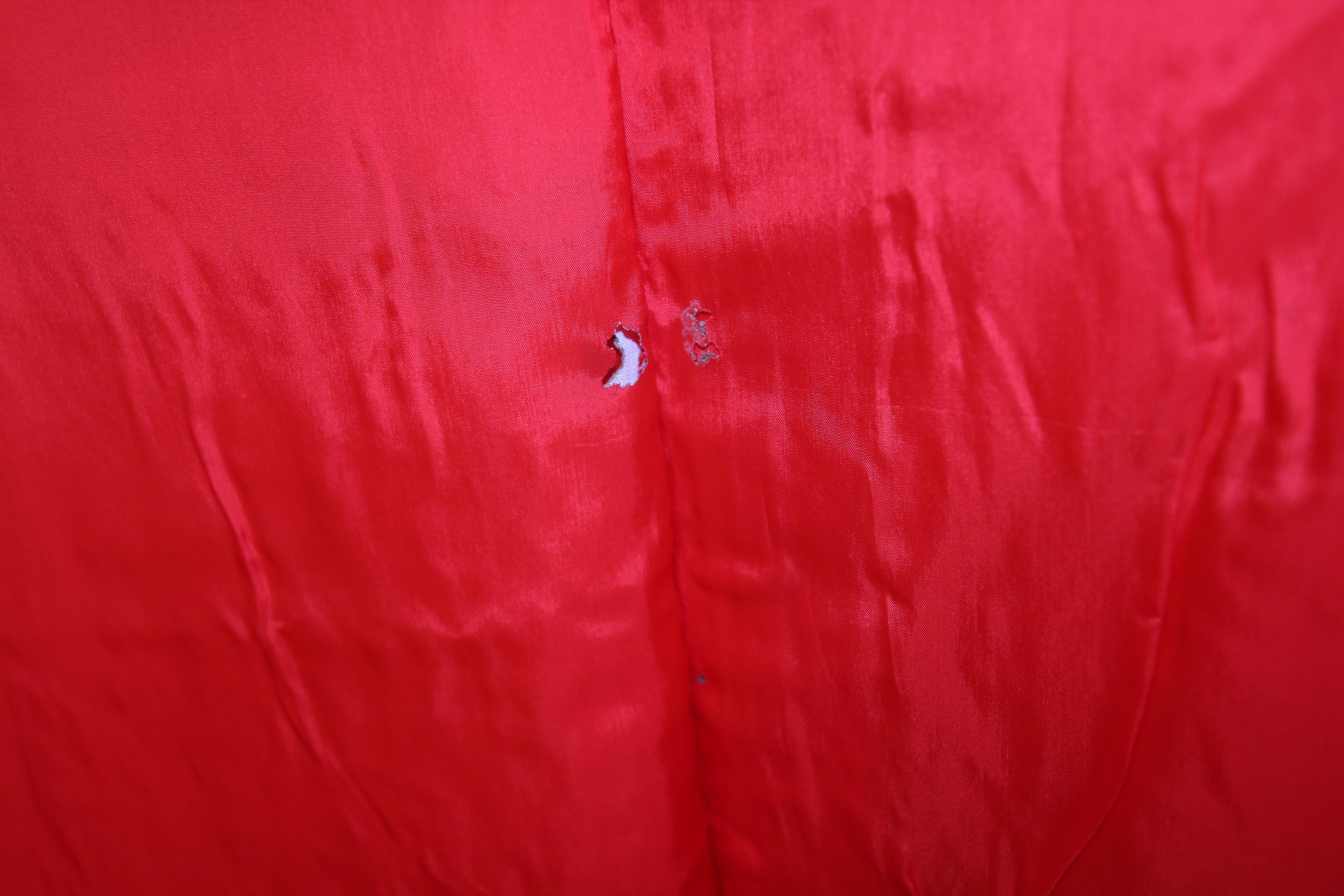 Japanisches zeremonielles Kleid aus rotem Seidenbrokat in Kimono-Optik im Angebot 6