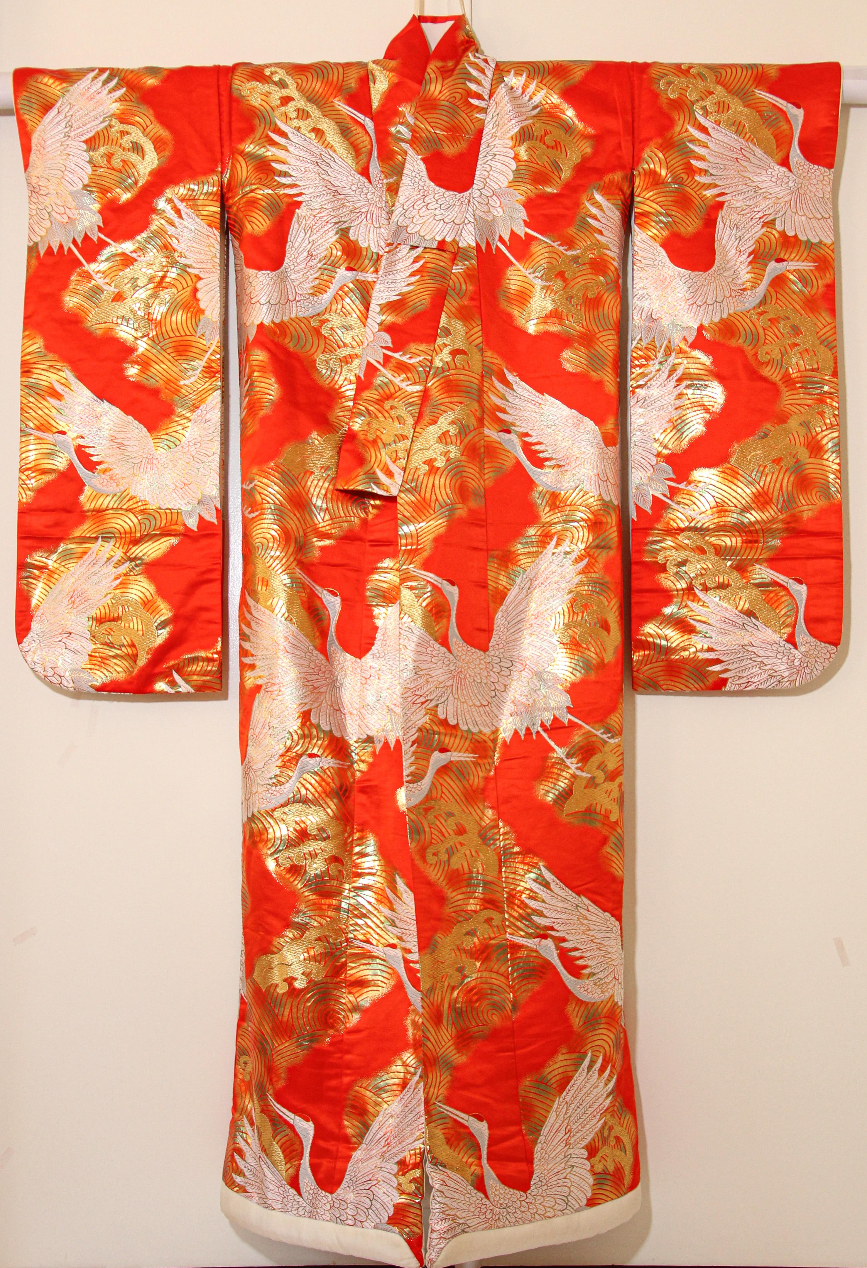Vintage Red Silk Brocade Japanese Ceremonial Wedding Kimono 10