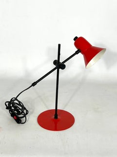 Lampada da tavolo rossa vintage di Veneta Lumi, Italia anni '70