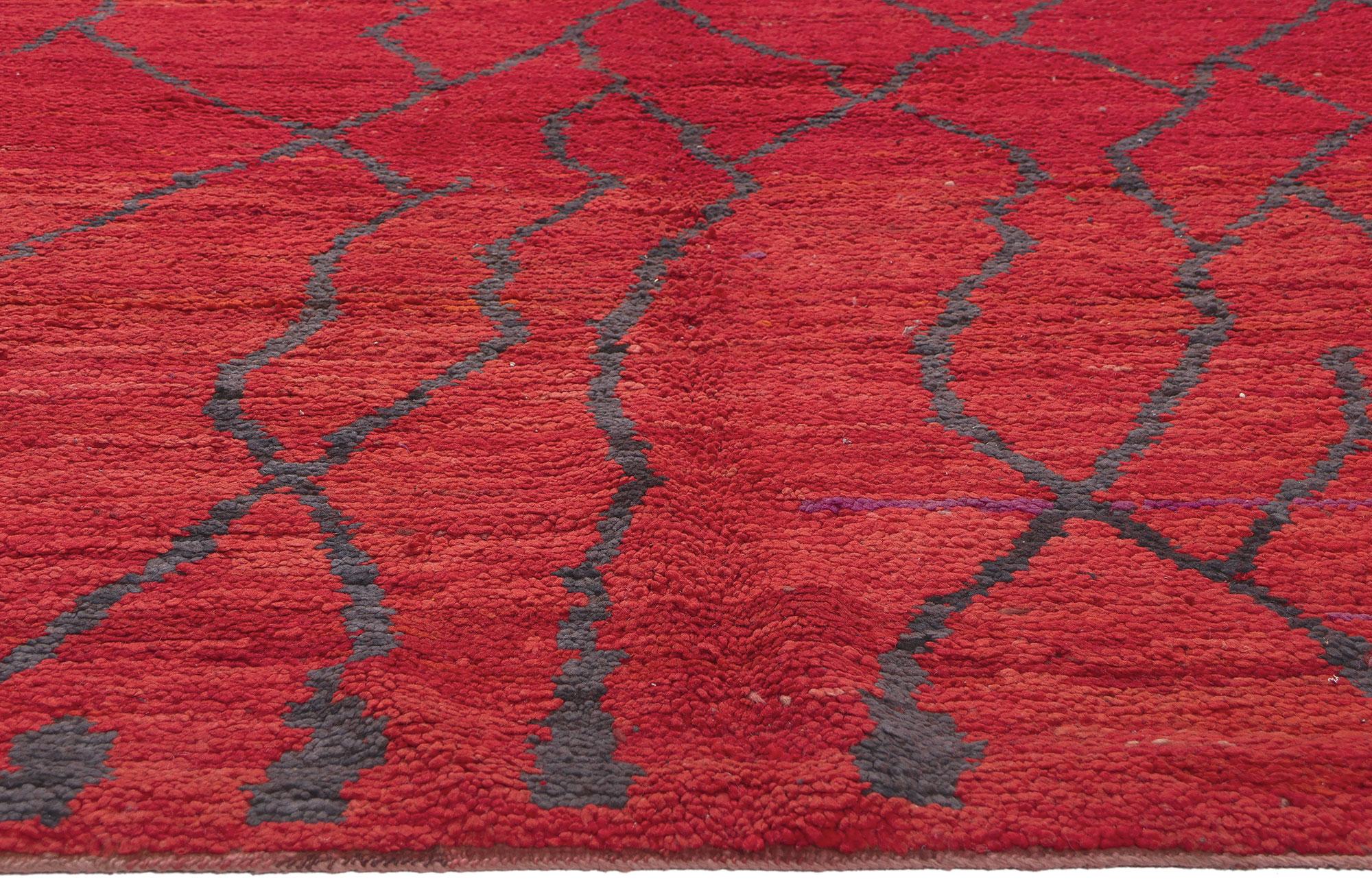 Noué à la main Tapis marocain Talsint rouge, Cozy Nomad rencontre le style maximum en vente