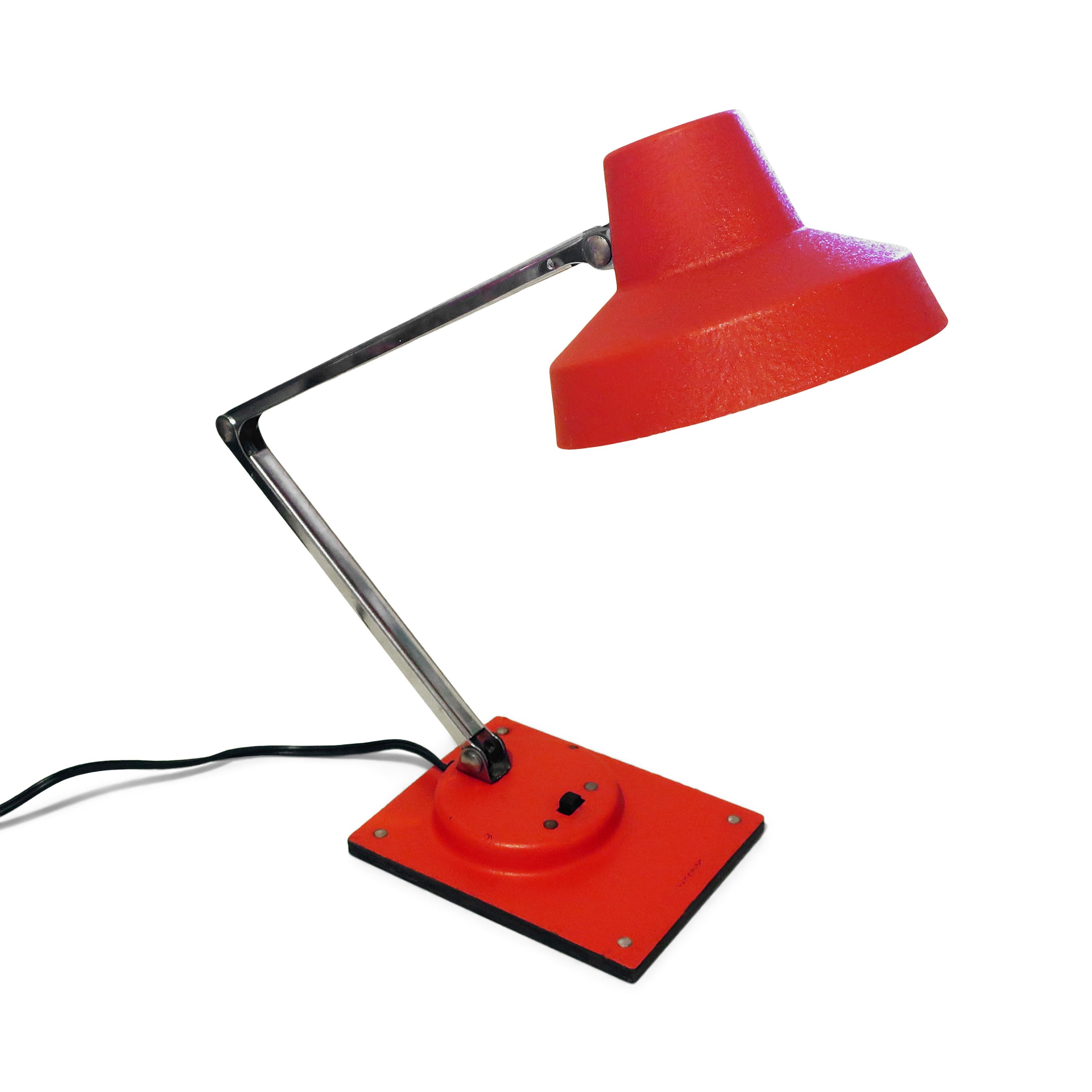Mid-Century Modern Lampe de bureau pliante rouge Tensor IL 400 en vente