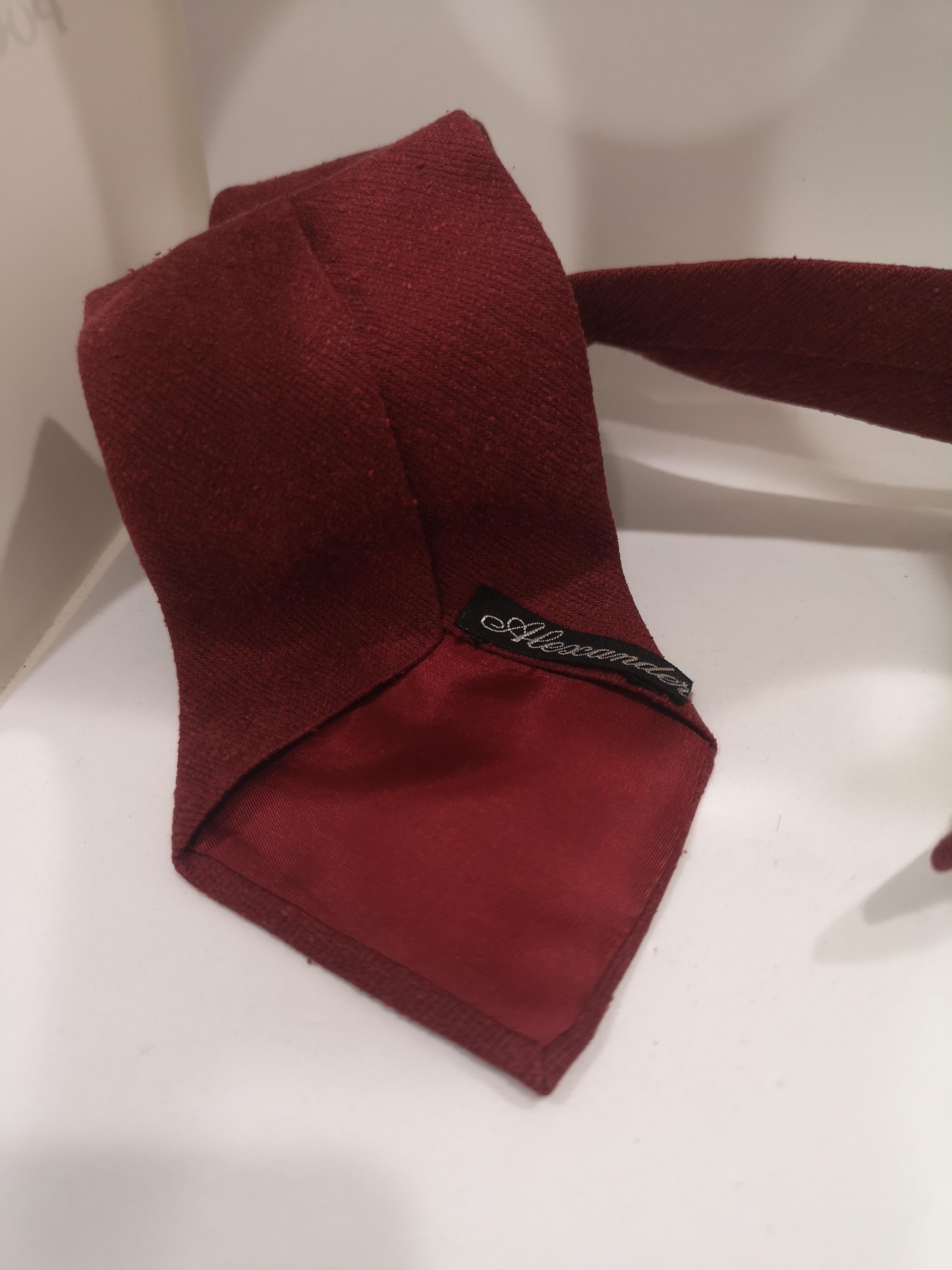 Black Vintage red tie