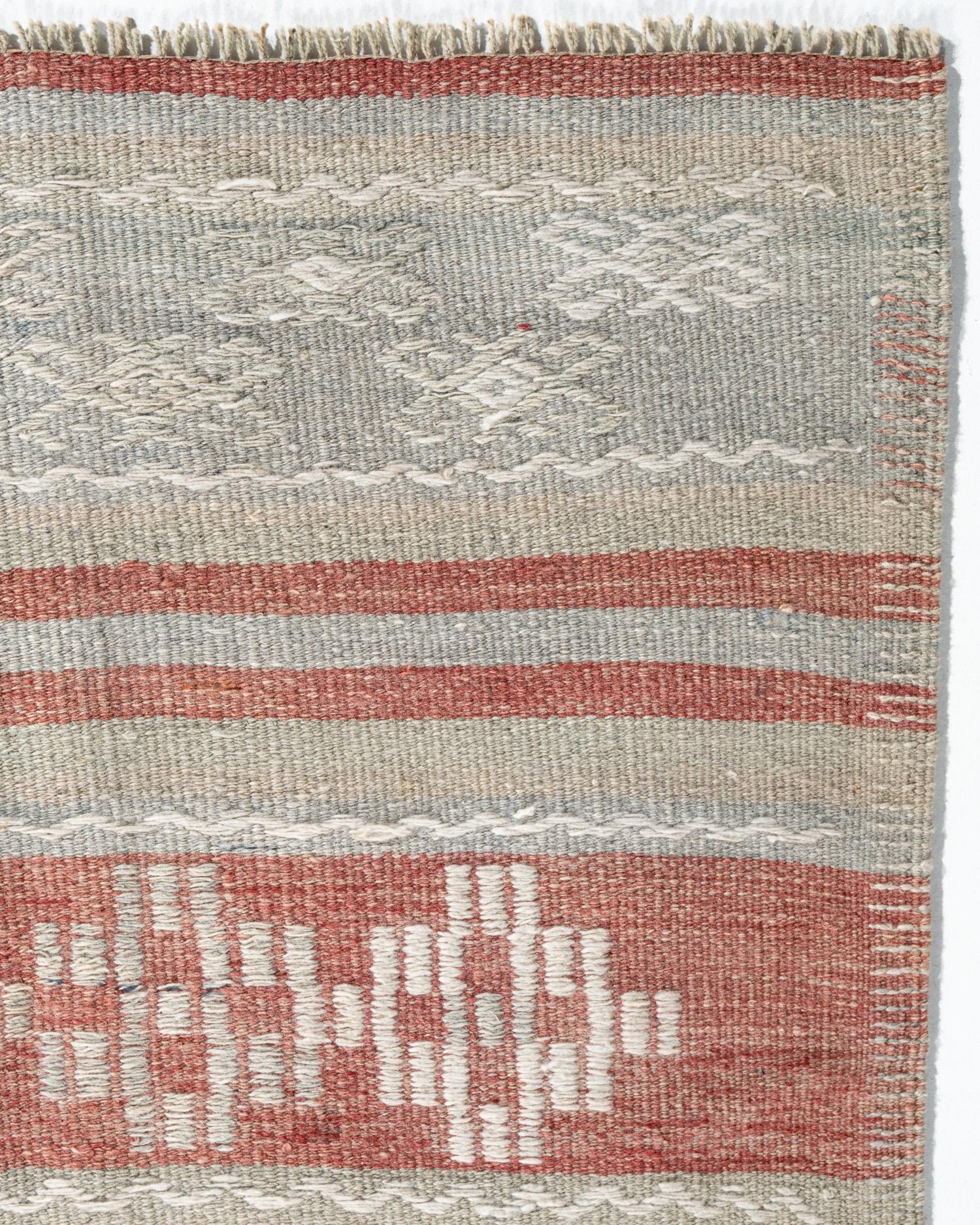 Tessuto a mano Vintage By Red Turkish Flatweave Jajim Area Rug 5'3 X 9'1 in vendita